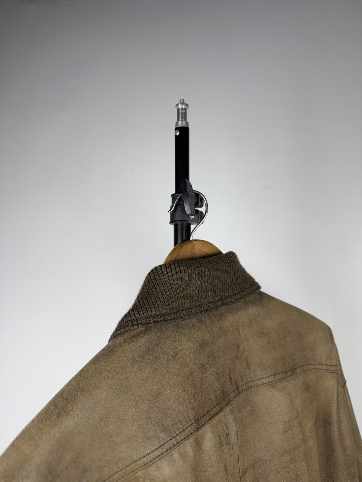 Genuine Leather Vintage Leather Bomber Aviator Flight Jacket Avirex Style Size US L / EU 52-54 / 3 - 12 Thumbnail