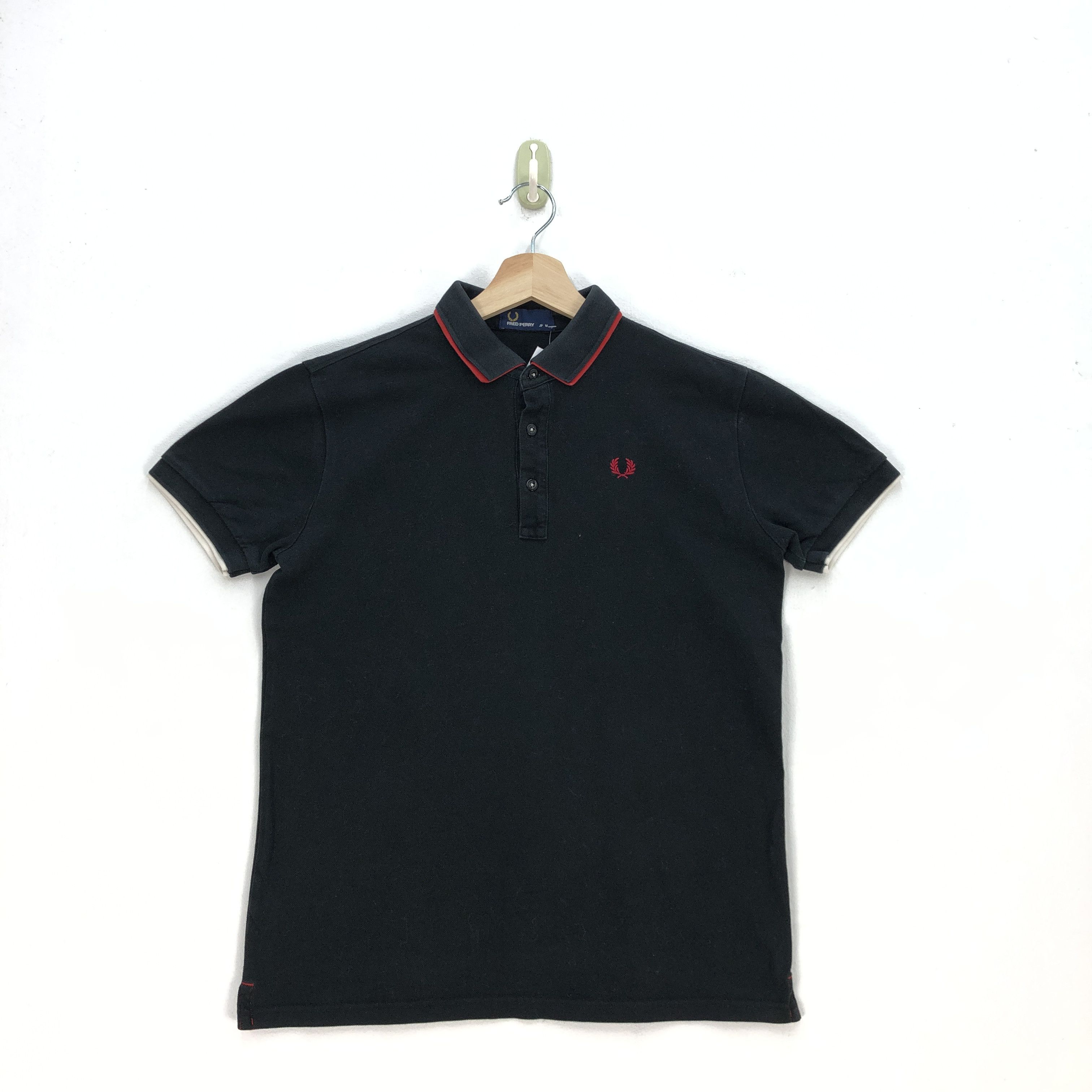Fred Perry × Vintage Vintage 90s Fred Perry T Shirt Fred Perry Polo Shirts Tees Size XS / US 0-2 / IT 36-38 - 1 Thumbnail