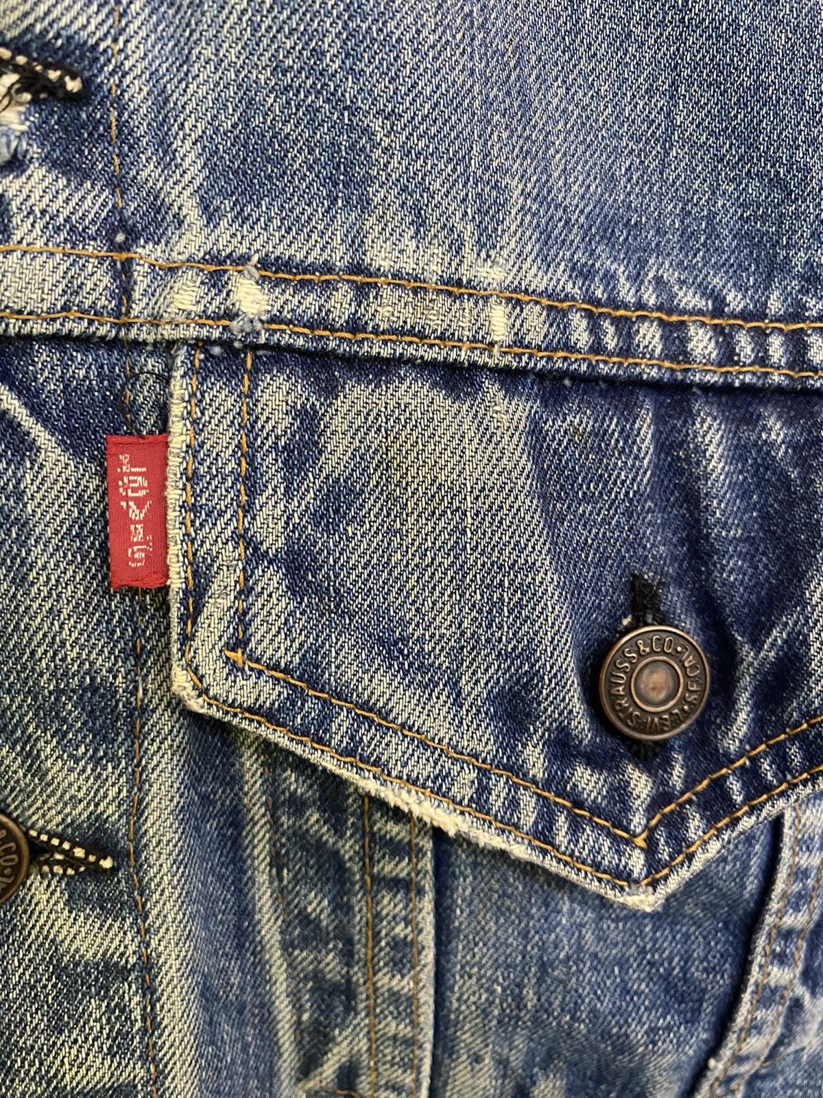 Levi's Vintage 90’s Levis Damaged Jacket Size US XS / EU 42 / 0 - 8 Thumbnail