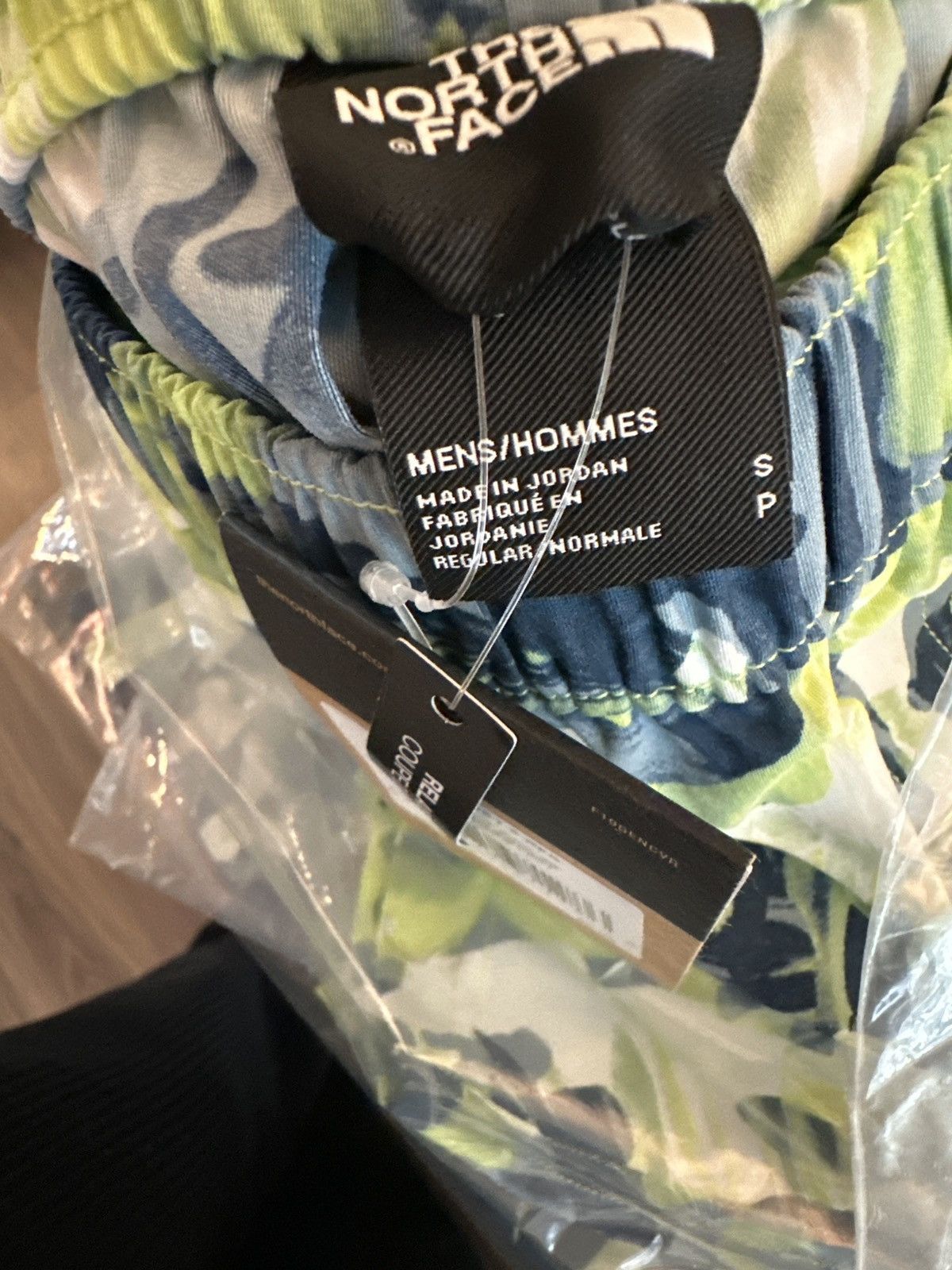 The North Face The North Face Men’s Pull-On Shorts S Tropical Camo Size US 30 / EU 46 - 10 Thumbnail