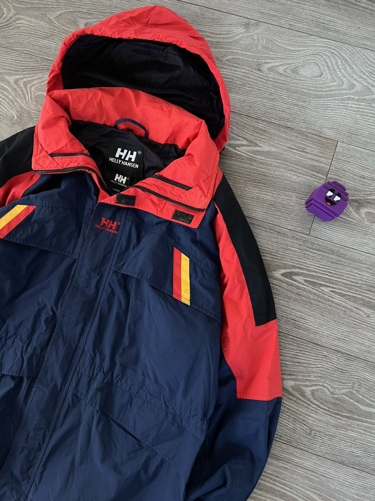 Helly Hansen VINTAGE‼️ Helly Hansen Rare 90s Waterproof Gorpcore Jacket Size US L / EU 52-54 / 3 - 8 Thumbnail