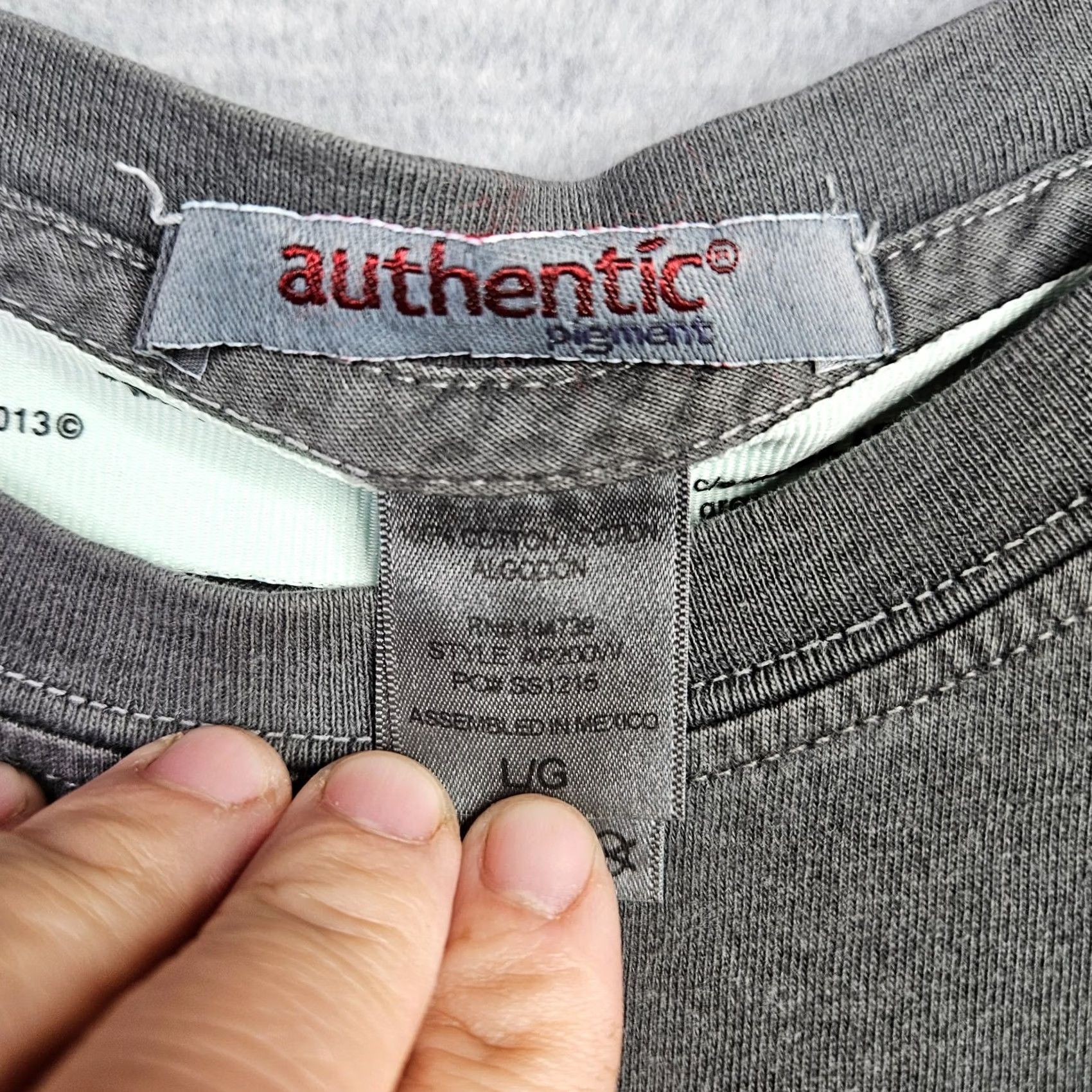 Off-White Off-White Unisex Adult Graphic Tee Gray L "We Are All Dreamers" 2013 Casual Size L / US 10 / IT 46 - 7 Thumbnail