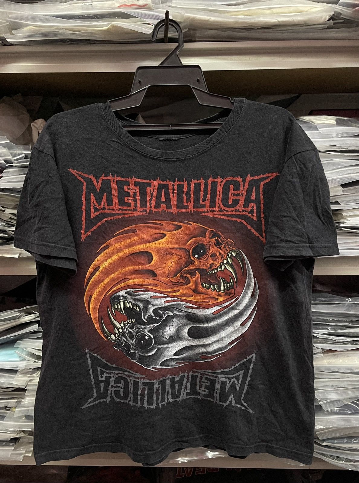 Band Tees Vintage Metallica Yin Yang🔥🔥🔥 Size US XL / EU 56 / 4 - 1 Thumbnail