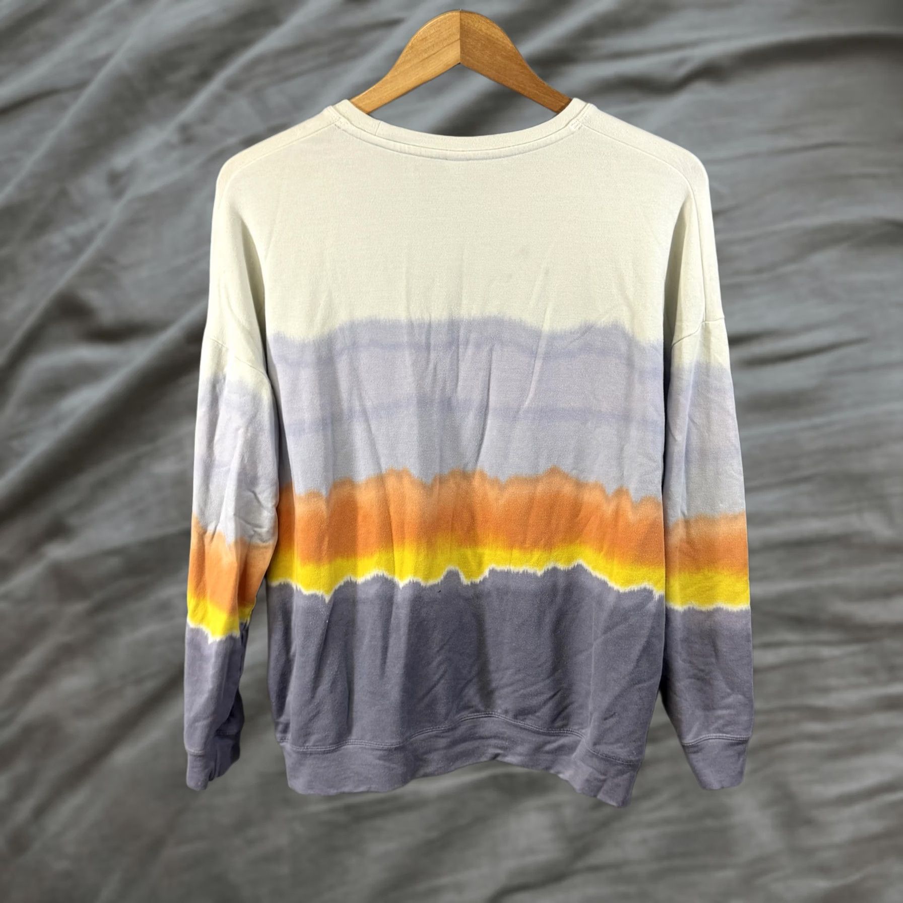 Athleta Athleta Sweater Womens Medium Tie Dye Cozy Pullover Top Size M / US 6-8 / IT 42-44 - 1 Thumbnail