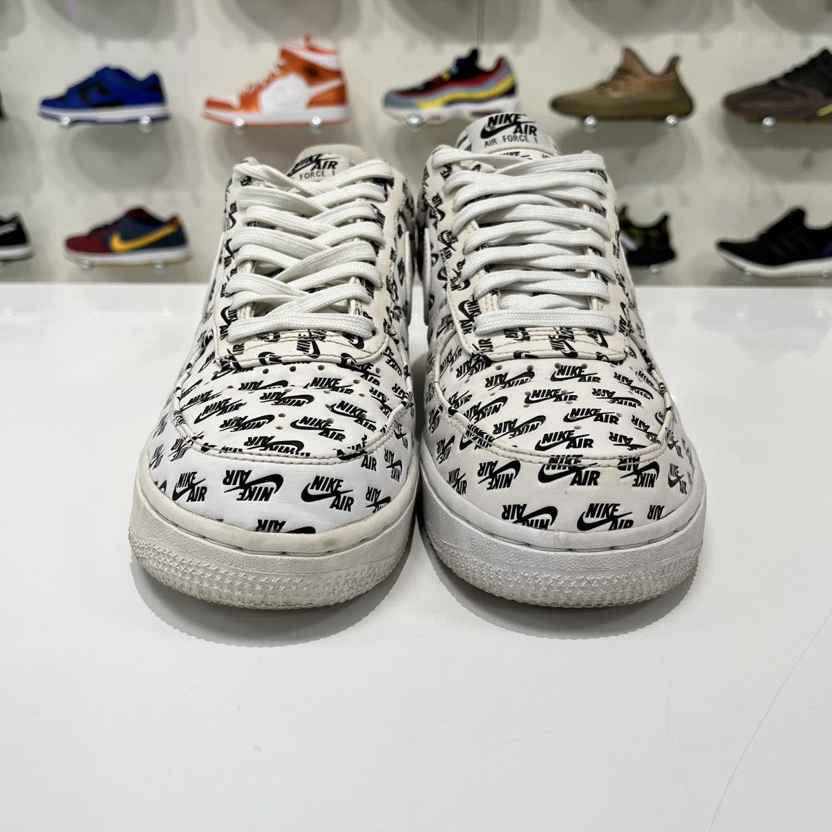 Nike Nike Air Force 1 Low All Over Logo White Size US 7.5 / EU 40-41 - 8 Thumbnail