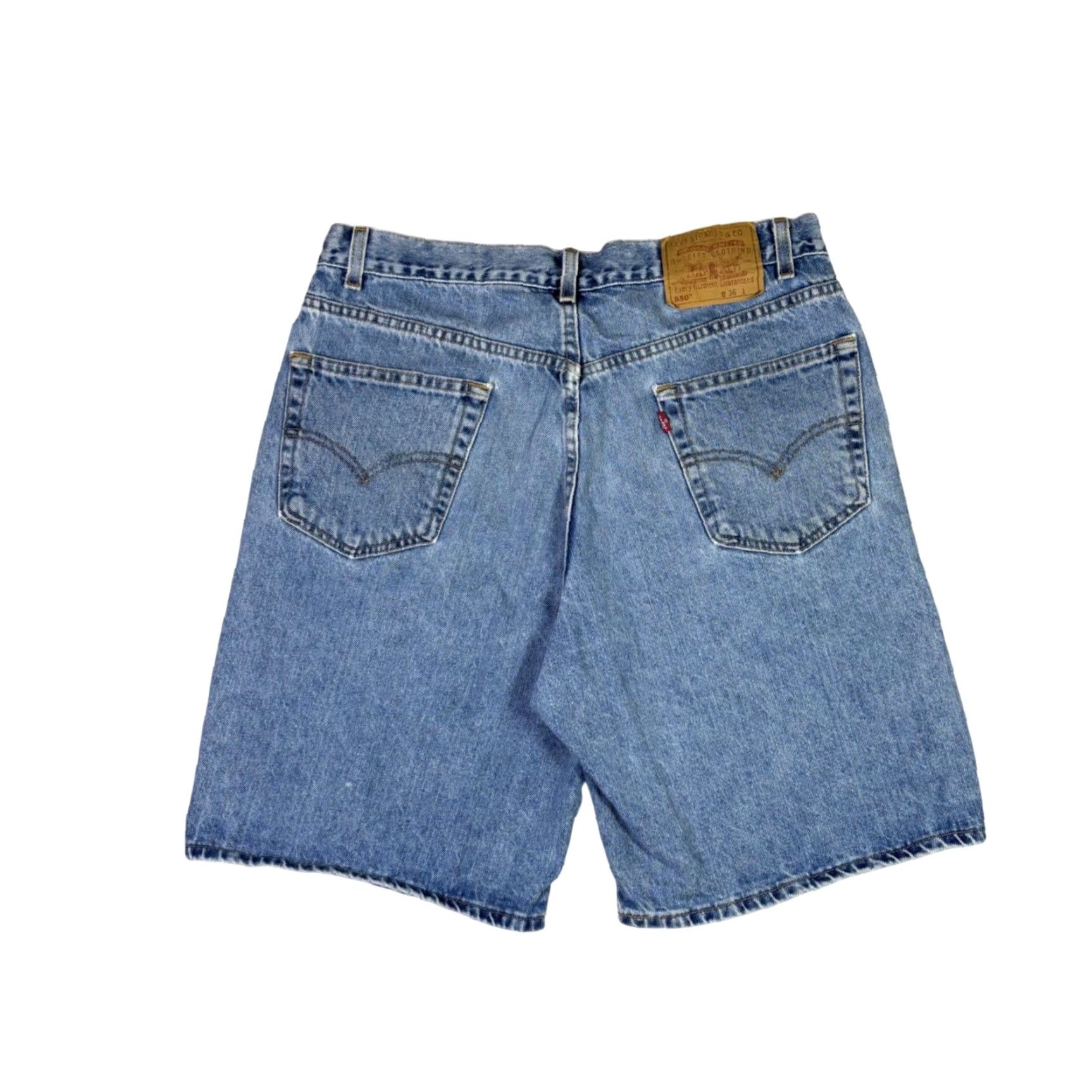 Levi's VINTAGE Levi's 550 Mens 36 Relaxed Denim Shorts Blue Medium Wash 35550-1891 Bermuda 5-Pocket Design Jeans Shorts Casual Retro 90s Mens Women? Size US 36 / EU 52 - 2 Thumbnail