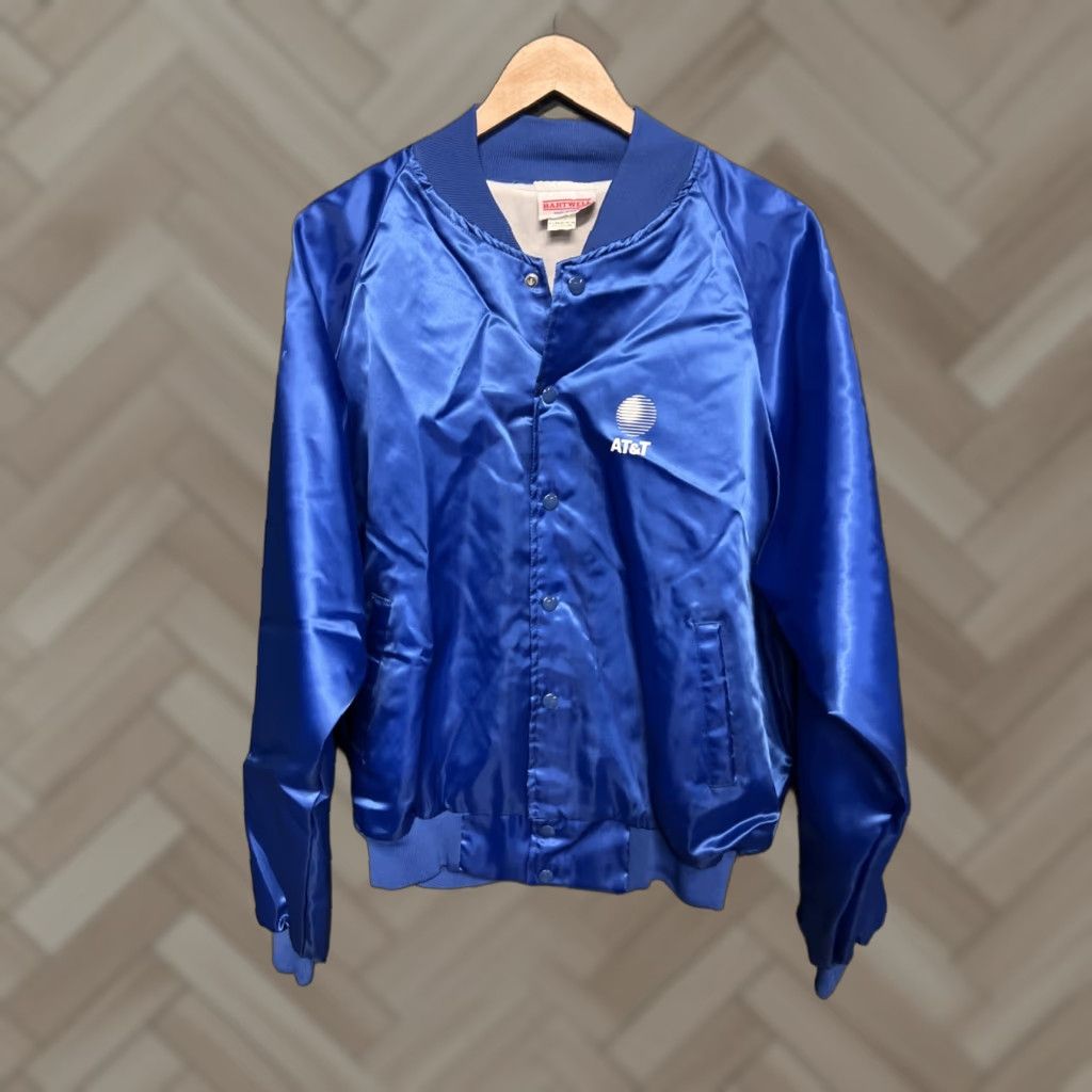 Vintage VINTAGE Sportswear Jacket XL Blue Satin Bomber 80s USA Men Button-Down Collar/Logo Wind-Resistant Water-Resistant Lightweight Short Size US XL / EU 56 / 4 - 1 Thumbnail