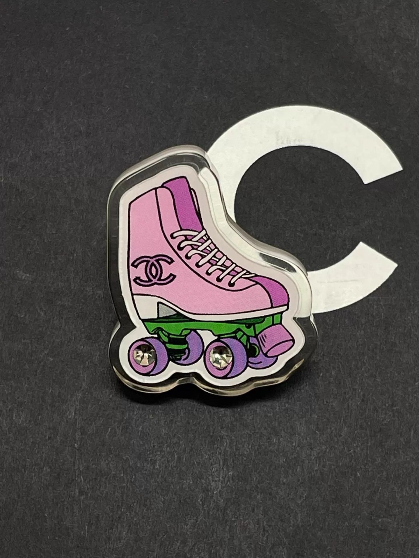 Chanel Chanel 24C Pink Skate Acrylic Brooch Size ONE SIZE - 1 Thumbnail