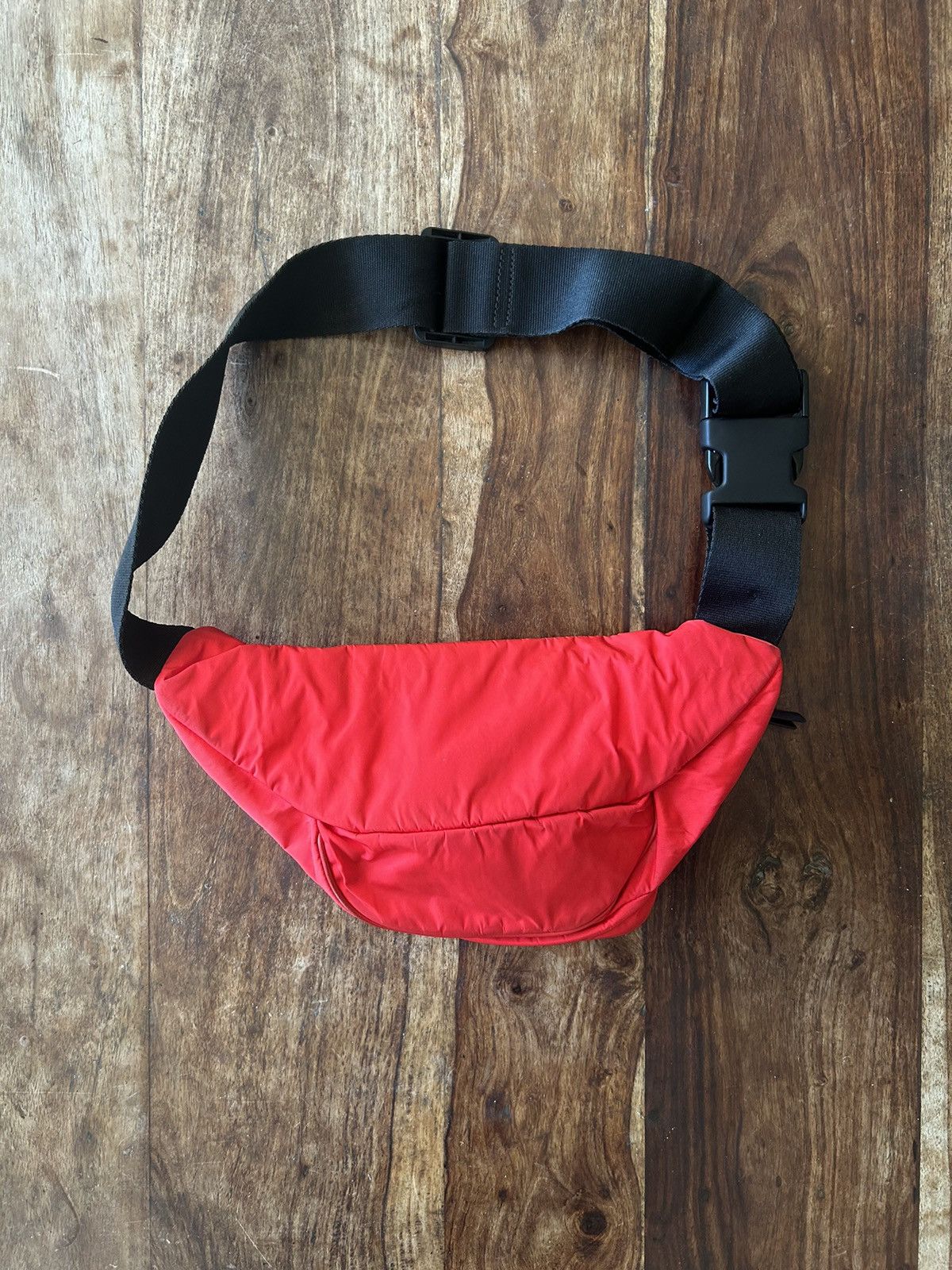 Givenchy Givenchy Red Nylon Multizip Waist Sling Bag Size ONE SIZE - 2 Thumbnail