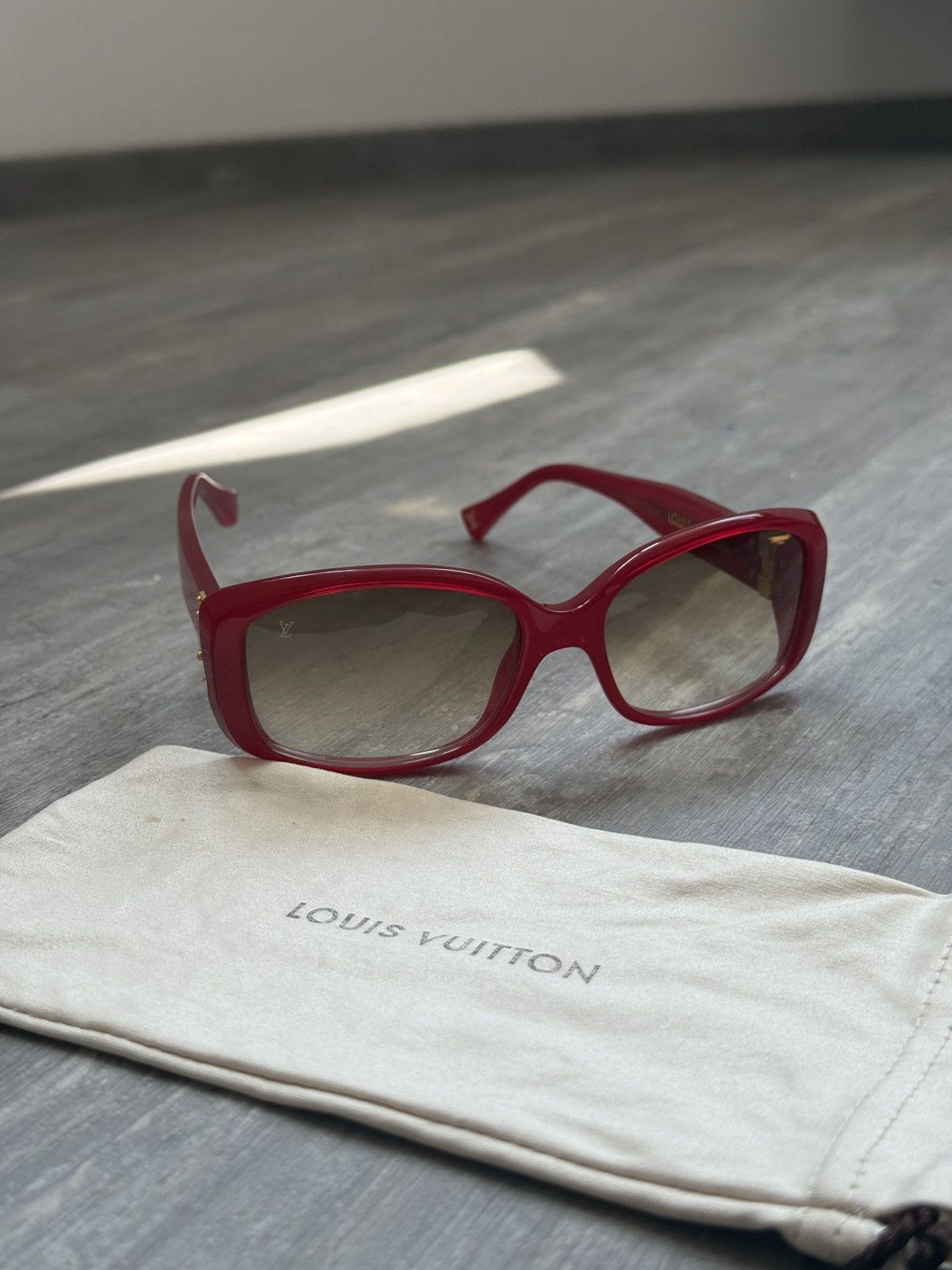 Louis Vuitton Y2K Louis Vuitton Red Sunglasses-Z0076W Size ONE SIZE - 6 Thumbnail