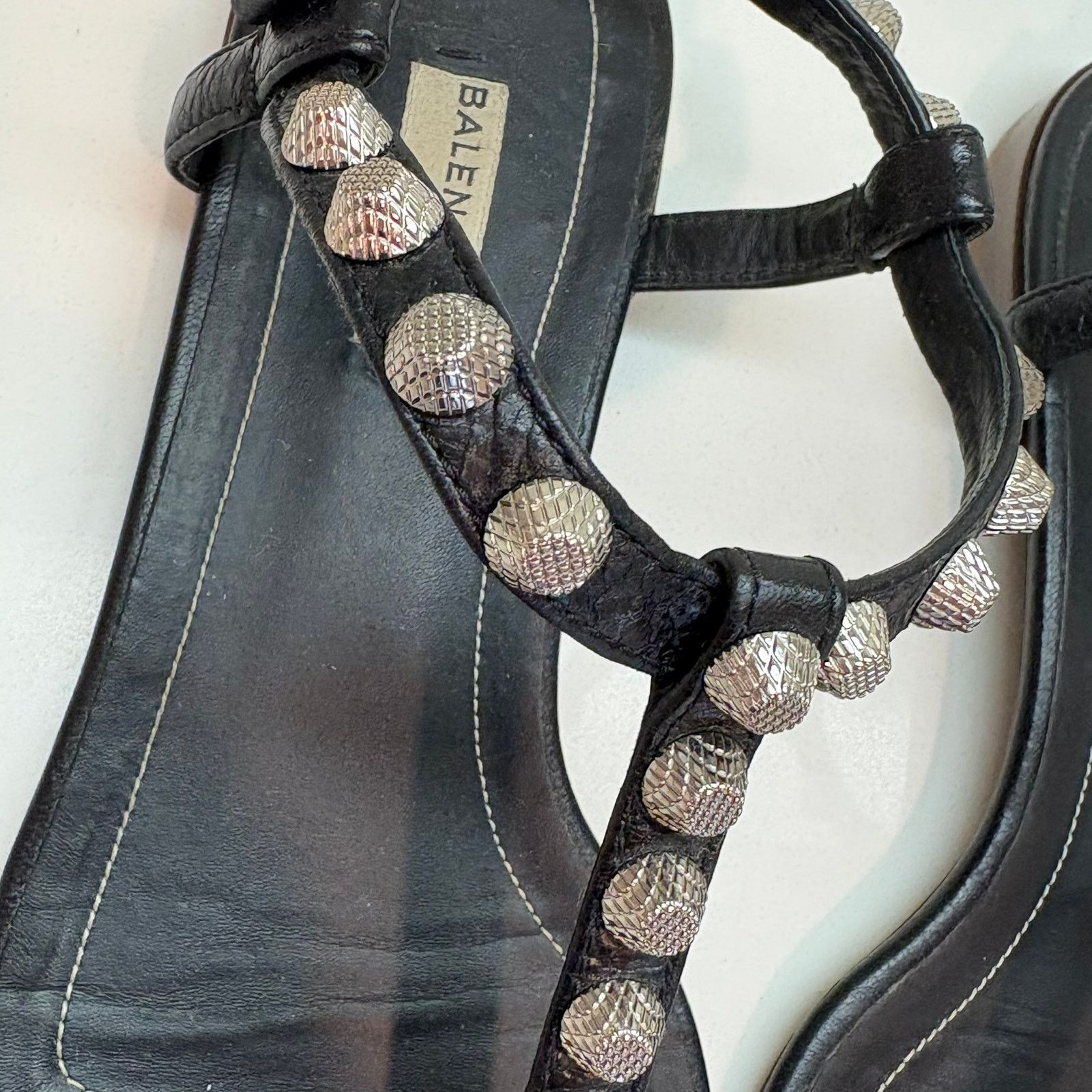 Balenciaga Balenciaga Black Leather Arena Studded Flat Sandals 38.5 8 Size US 8.5 / IT 38.5 - 5 Thumbnail