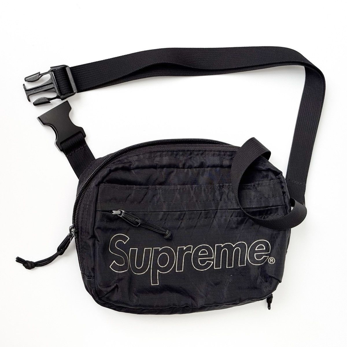 Supreme Shoulder Bag (FW18)