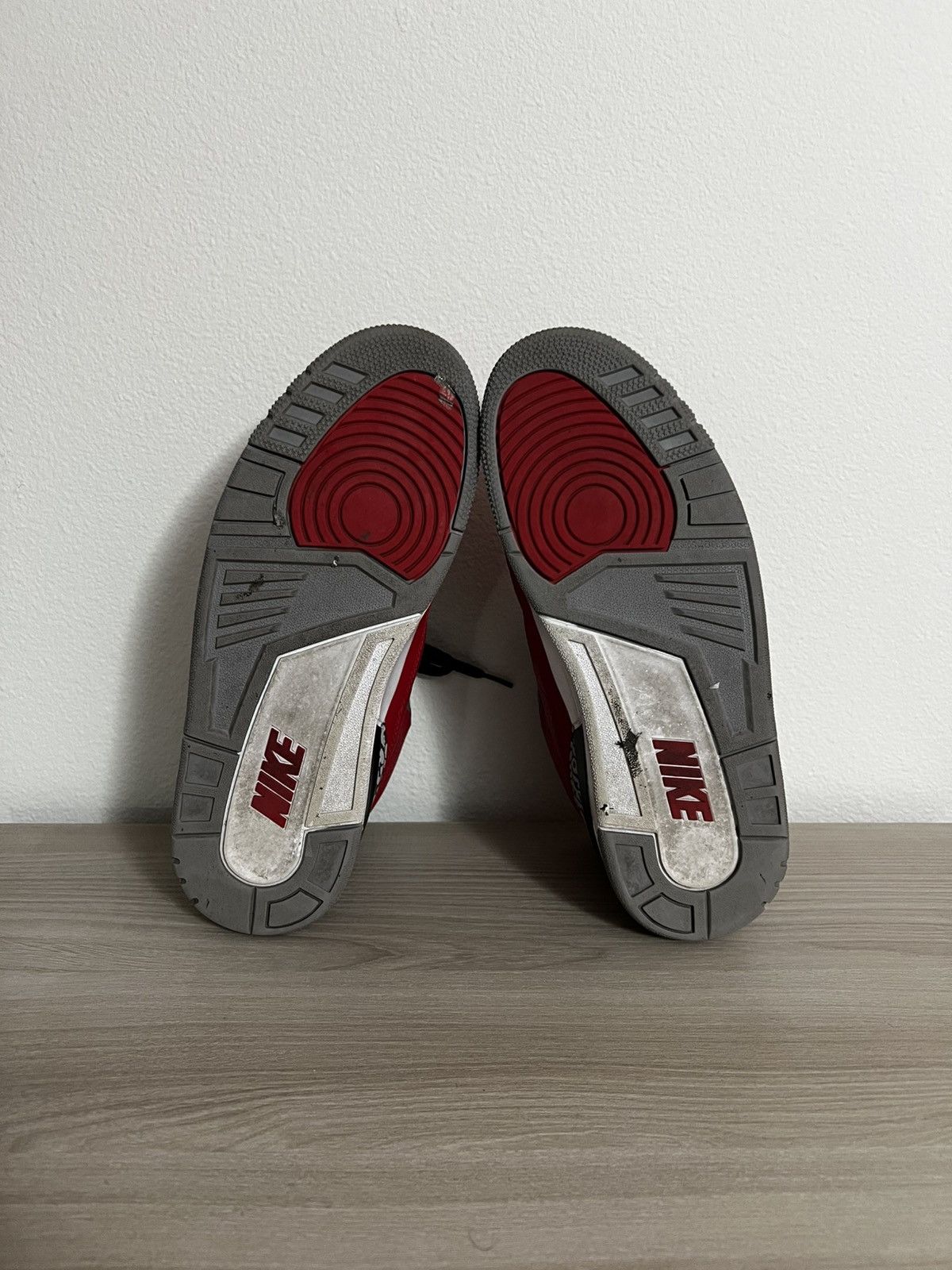 Jordan Brand Jordan 3 Cement Reds Size US 9 / EU 42 - 6 Thumbnail