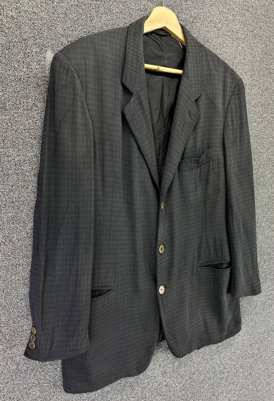 Giorgio Armani Vintage Giorgio Armani Black Blazers Coats Jacket Size US M / EU 48-50 / 2 - 2 Thumbnail