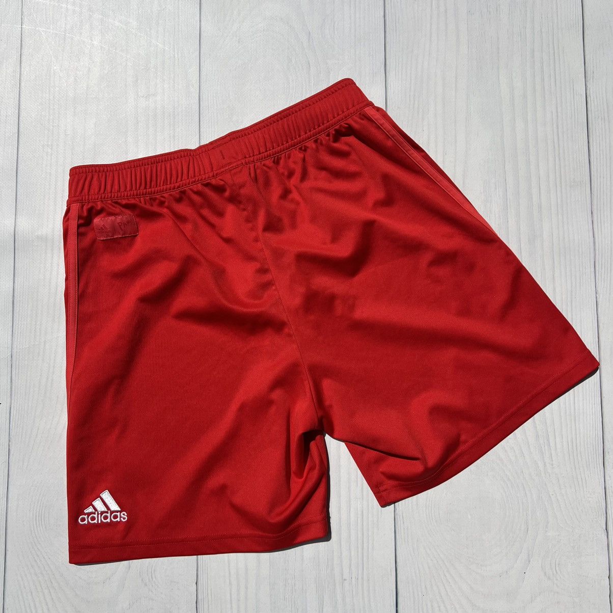 Other Real Madrid soccer jersey 2018 2019 t-shirt and shorts set Size US M / EU 48-50 / 2 - 18 Thumbnail