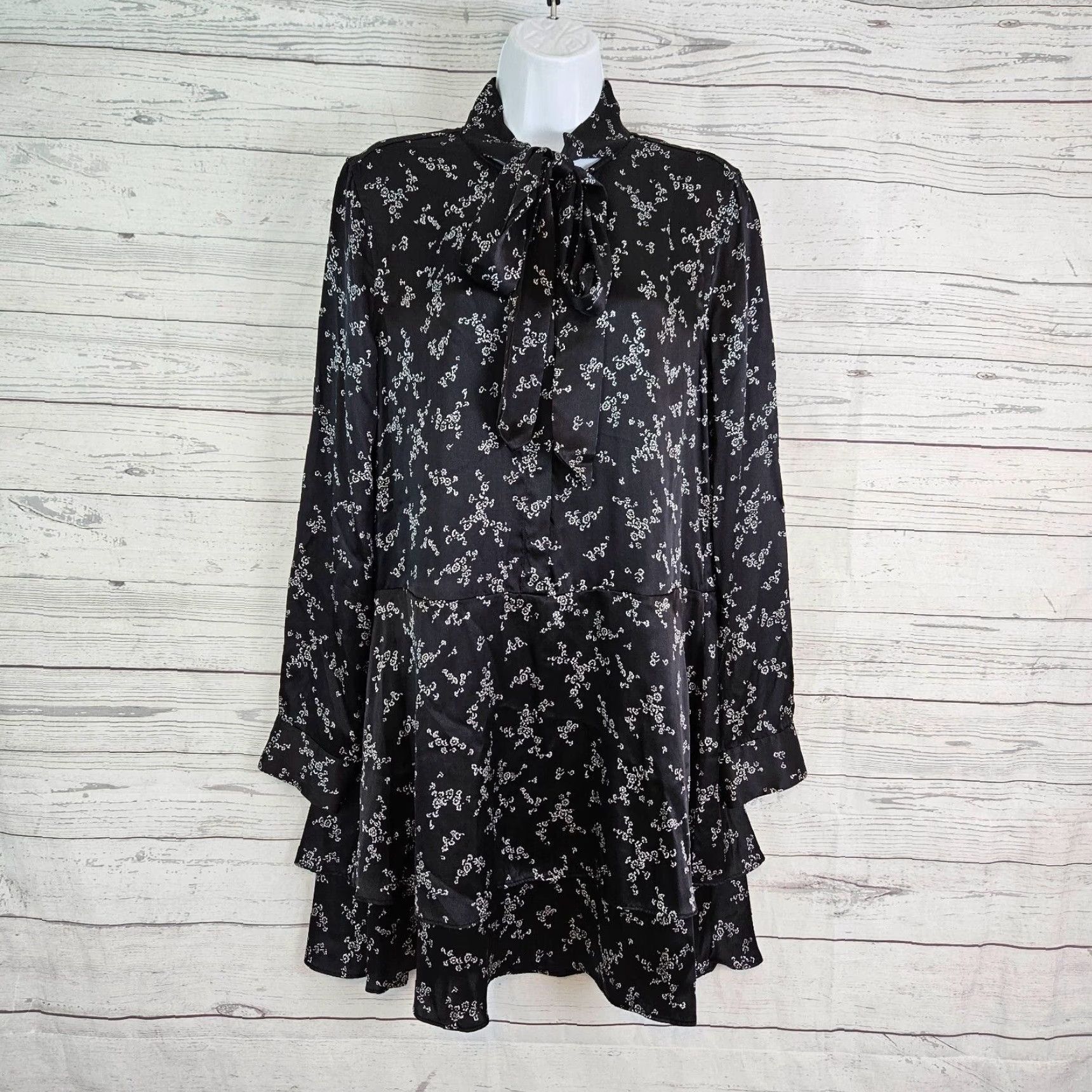 Equipment Equipment Femme Natalie Tie Neck Silk Dress Sz Large Black Floral Dress Womens Size L / US 10 / IT 46 - 2 Thumbnail