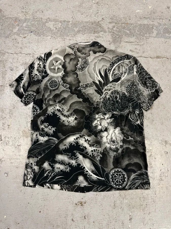 Just Cavalli SS2018 Cavalli Tiger Fantasia Black & White Shirt Size US M / EU 48-50 / 2 - 6 Thumbnail