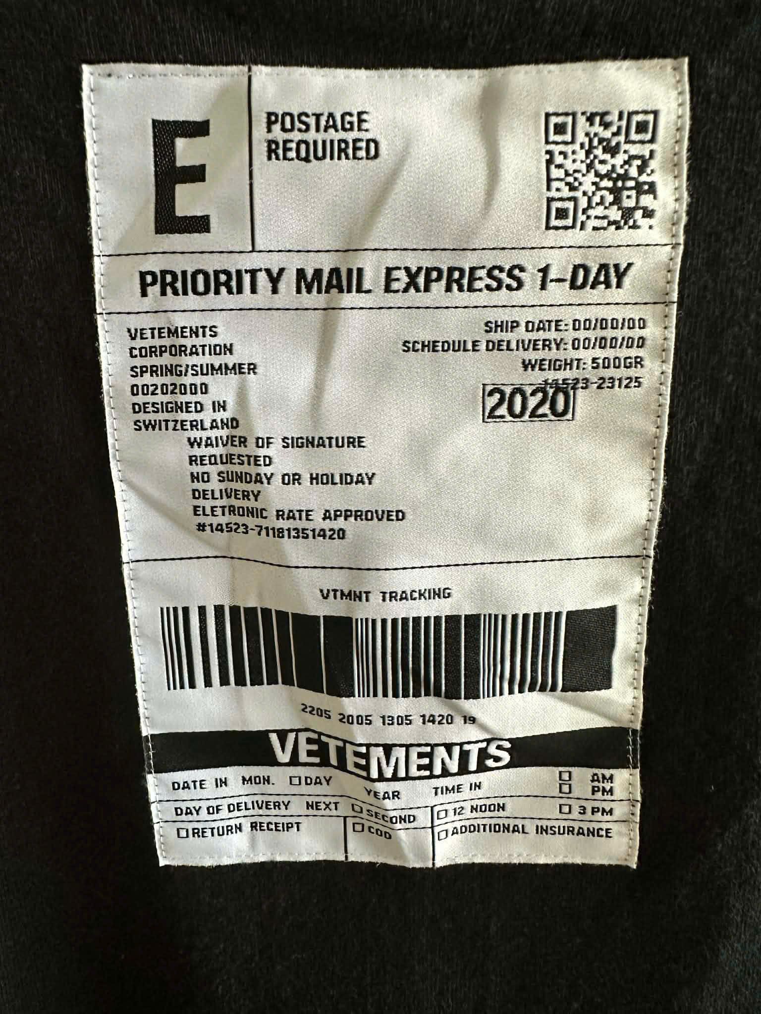 Vetements T SHIRT VETEMNES Size US XS / EU 42 / 0 - 3 Thumbnail