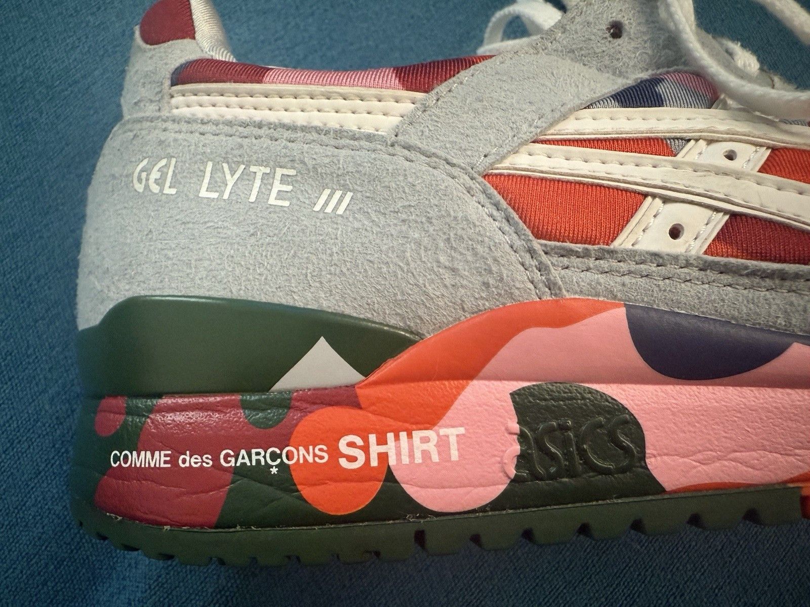 Asics × Comme des Garcons ASICS Gel-Lyte III Comme des Garcons Shirt Mens’s Size 9.5 Size US 9.5 / EU 42-43 - 9 Thumbnail