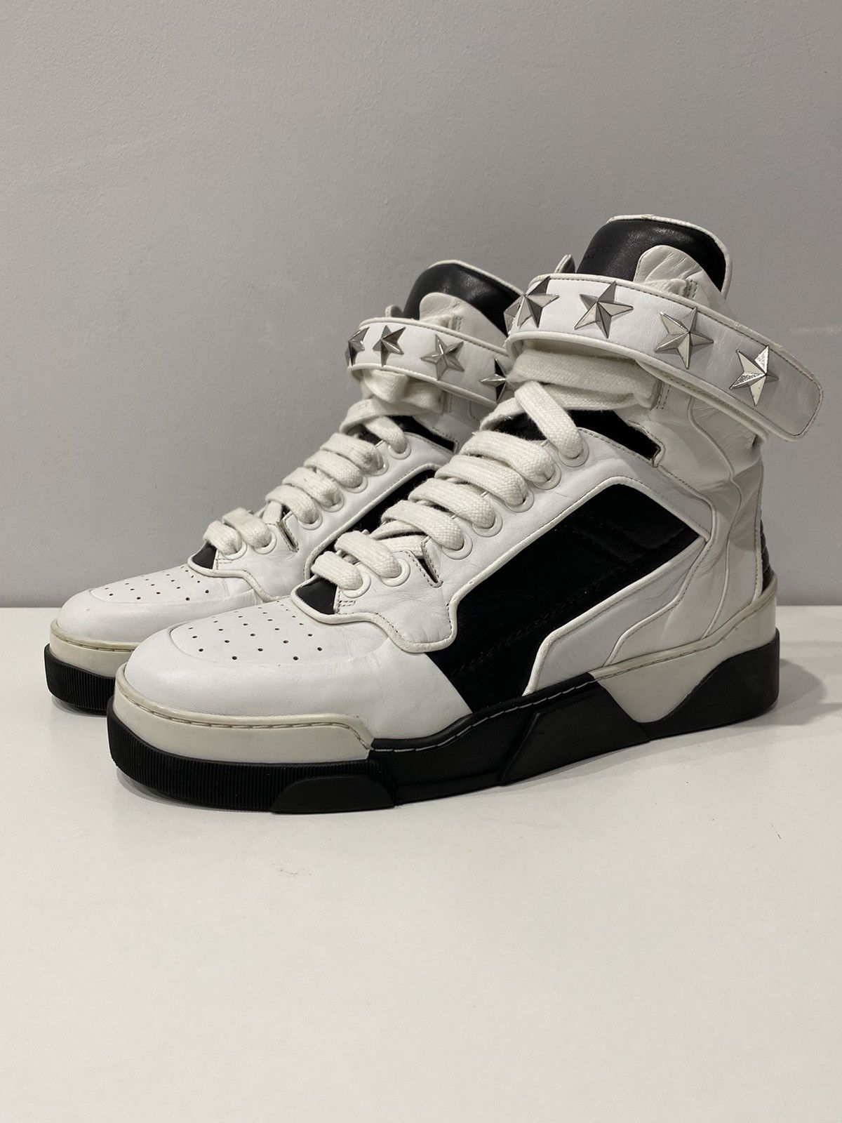 Givenchy Givenchy Tyson Star High Sneakers | Grailed