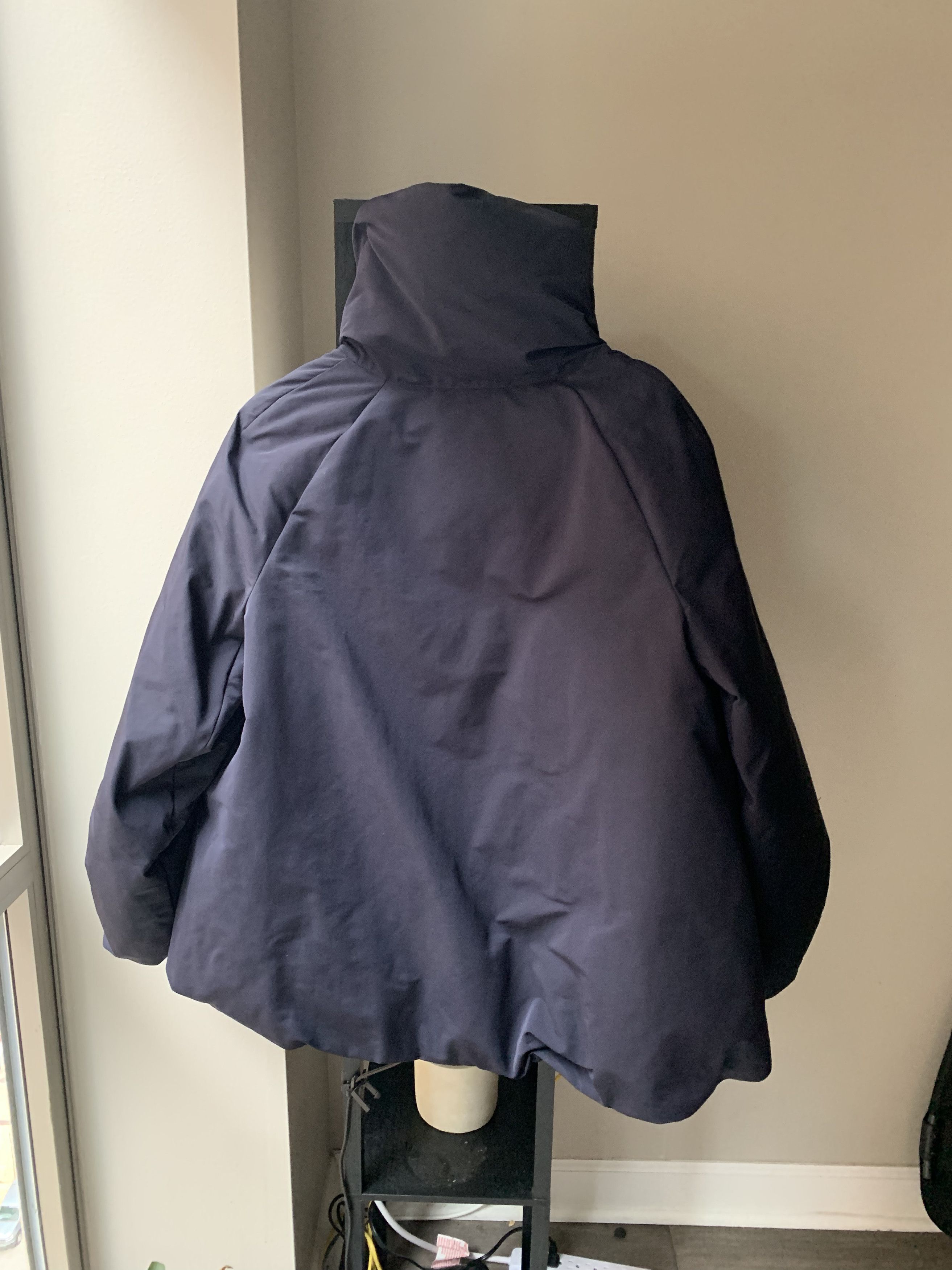 Jil Sander × Uniqlo Women's +J Down Hybrid Jacket SS21 Size L / US 10 / IT 46 - 2 Thumbnail