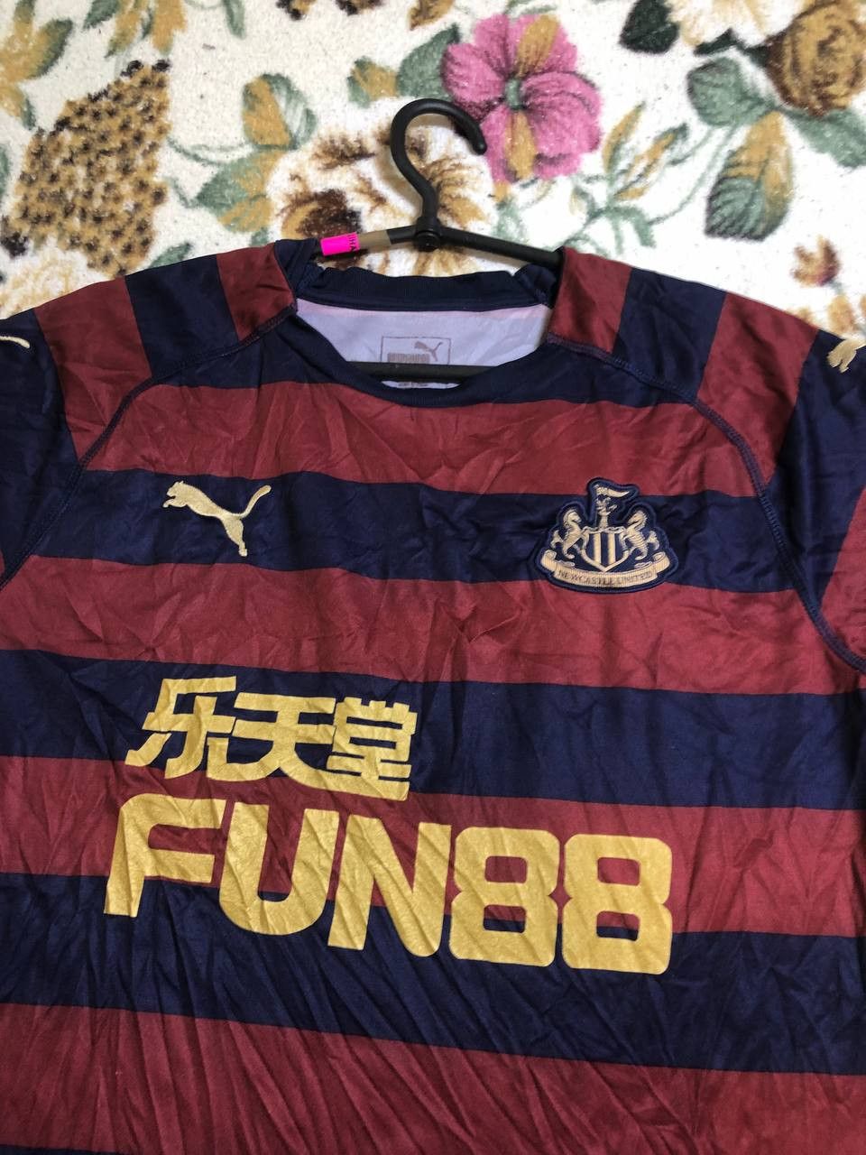 Puma NEWCASTLE PUMA 2018/2019 FOOTBALL SOCCER AWAY JERSEY Size US M / EU 48-50 / 2 - 6 Thumbnail