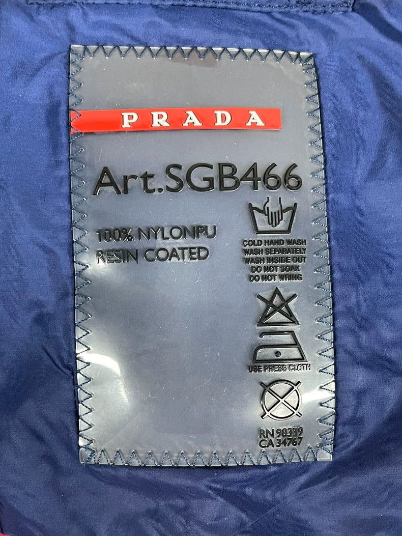 Prada Prada Red And Blue Color Block Metal Triangle Logo Zipper J Size US M / EU 48-50 / 2 - 6 Thumbnail