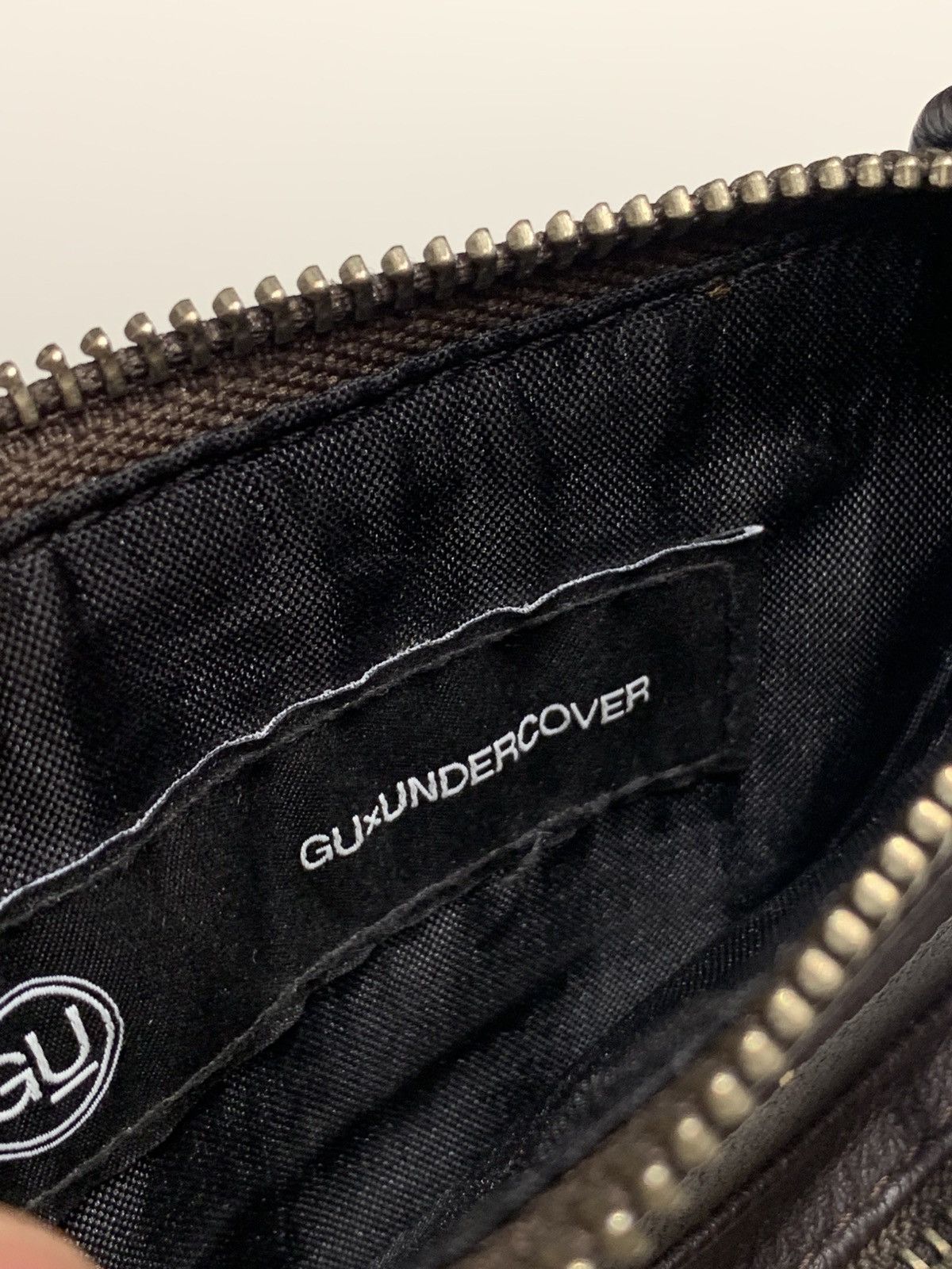 Undercover Undercover x GU x Jun Takahashi Leather Crossbody Sling Bag Size ONE SIZE - 7 Thumbnail