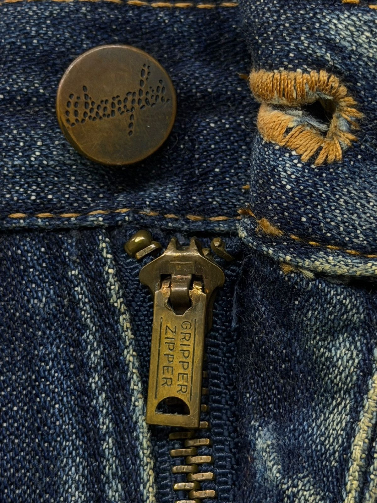 Wrangler Vintage Wrangler Japan Denim Jeans | Vintage Indigo Fade W31 Size US 31 - 9 Thumbnail