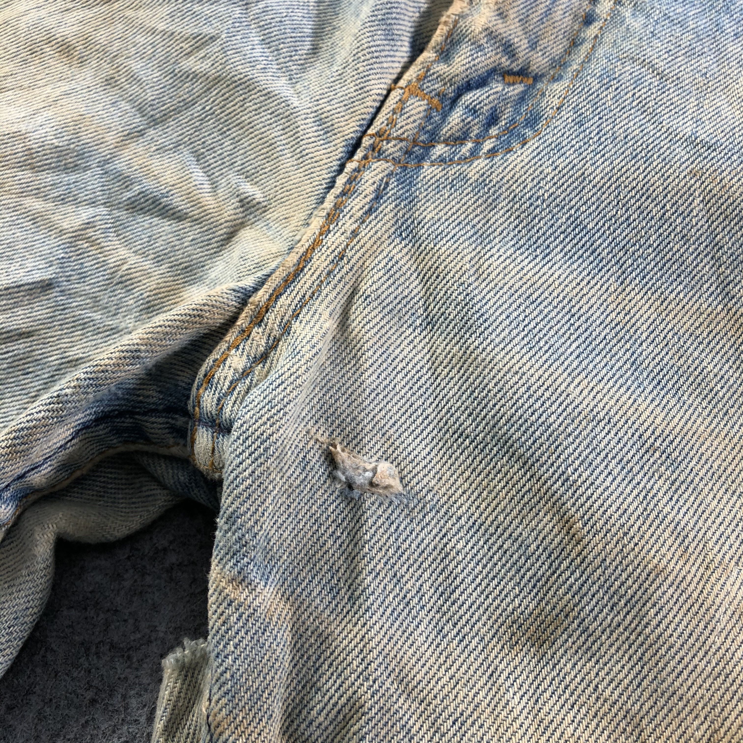 Levi's 90s Vintage Light Wash Levis 520 Jeans-J3780 Size US 30 / EU 46 - 8 Thumbnail