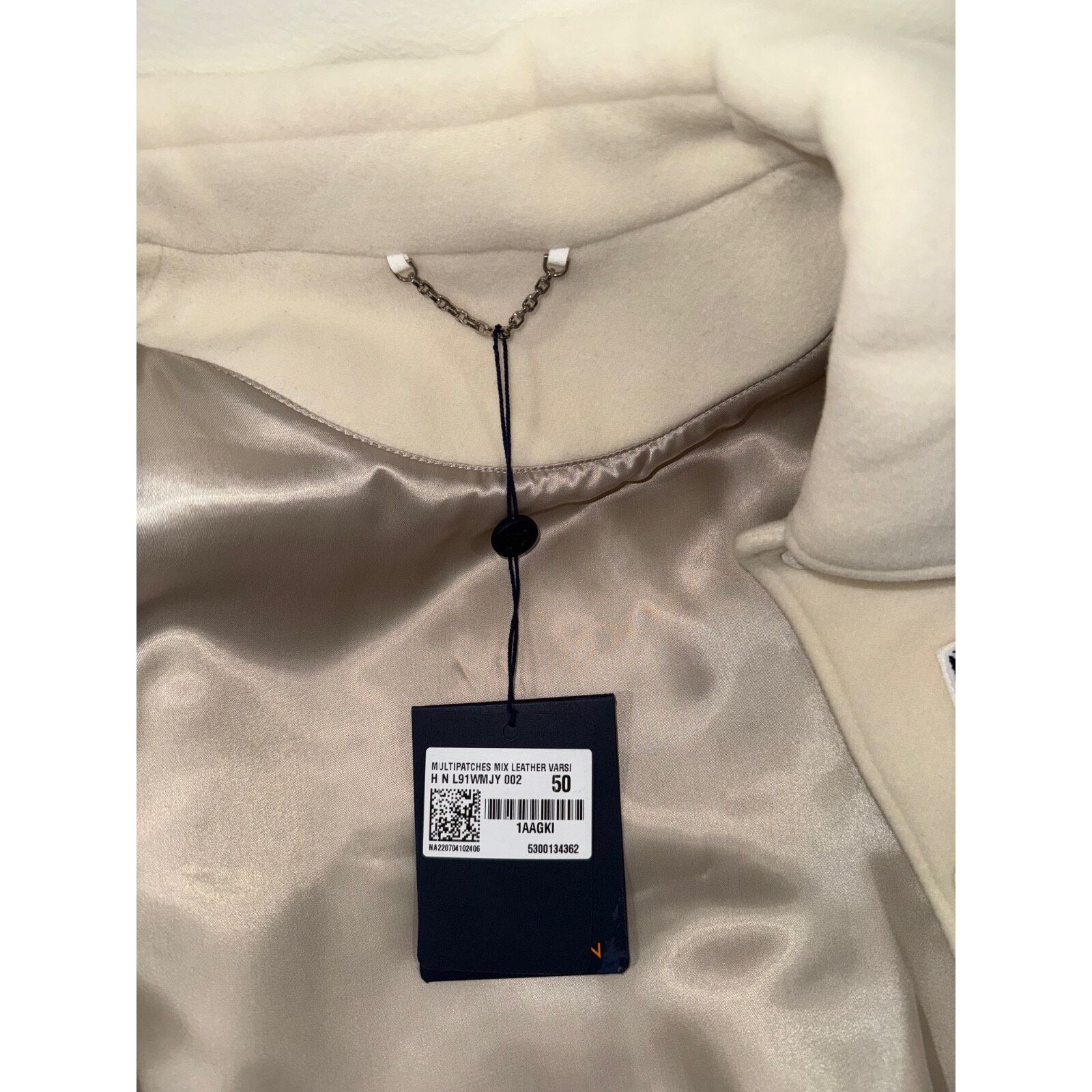 Louis Vuitton Louis Vuitton Leather Jacket Milky White Blue Patch 50 Size US M / EU 48-50 / 2 - 19 Thumbnail