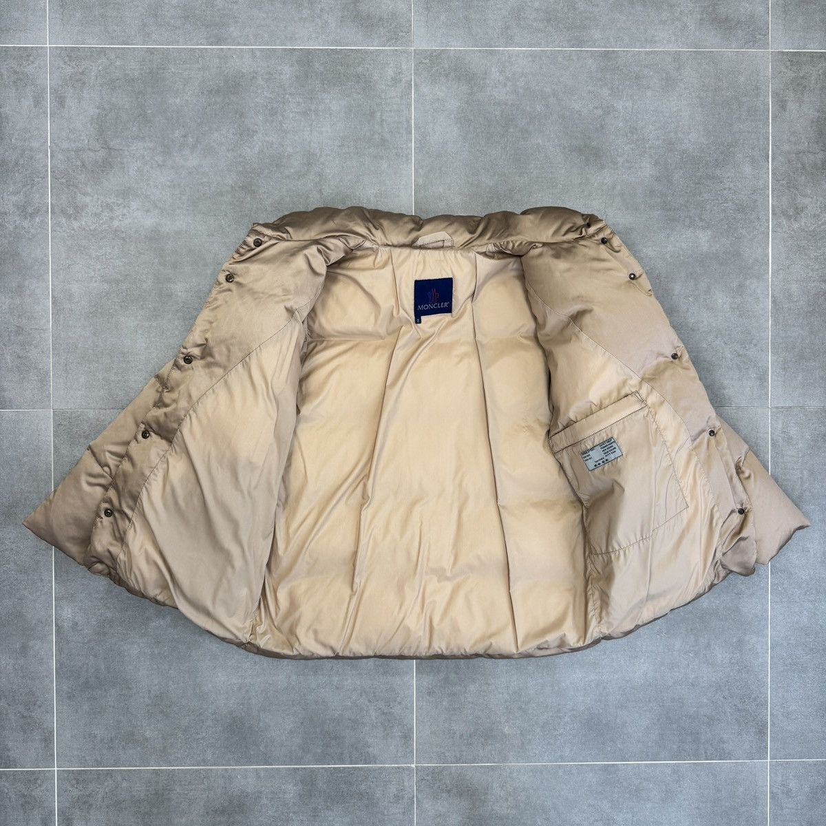 Moncler Vintage Moncler Women Quilted Puffer Down Jacket 90s Size 2 Size M / US 6-8 / IT 42-44 - 19 Thumbnail