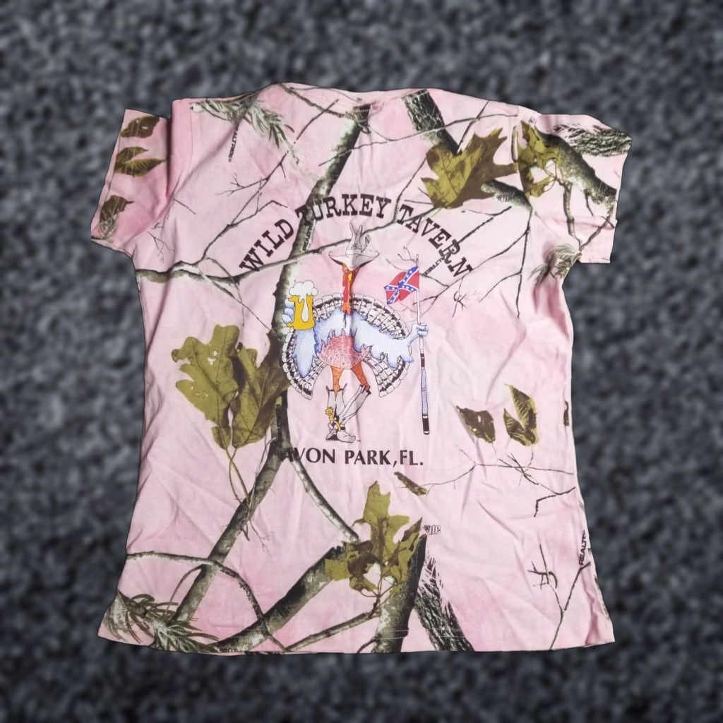 Vintage Womens Pink Camo T-Shirt M Slim Fit Short Sleeve Crew Neck Wild Turkey Saloon Avon Park FL Size M / US 6-8 / IT 42-44 - 1 Thumbnail