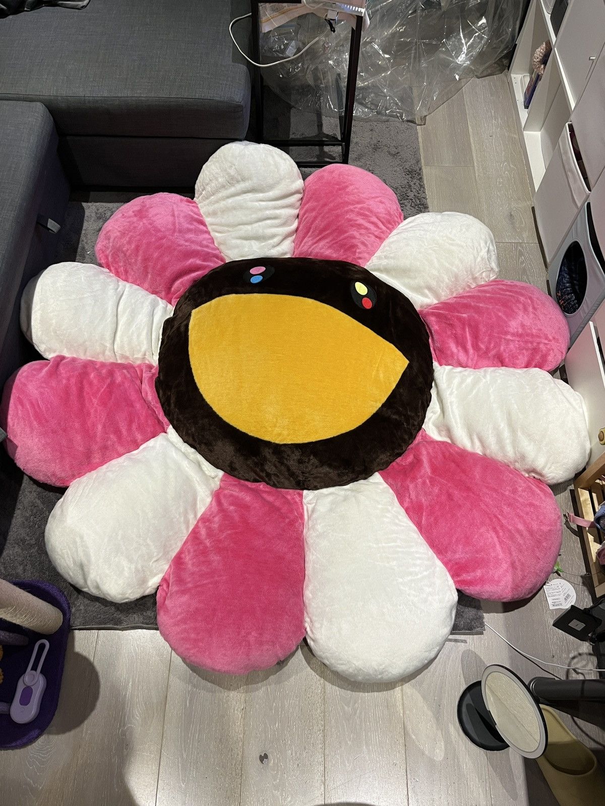 Takashi Murakami Takashi Murakami 2 meter flower Pillow Cushion Size ONE SIZE - 1 Thumbnail