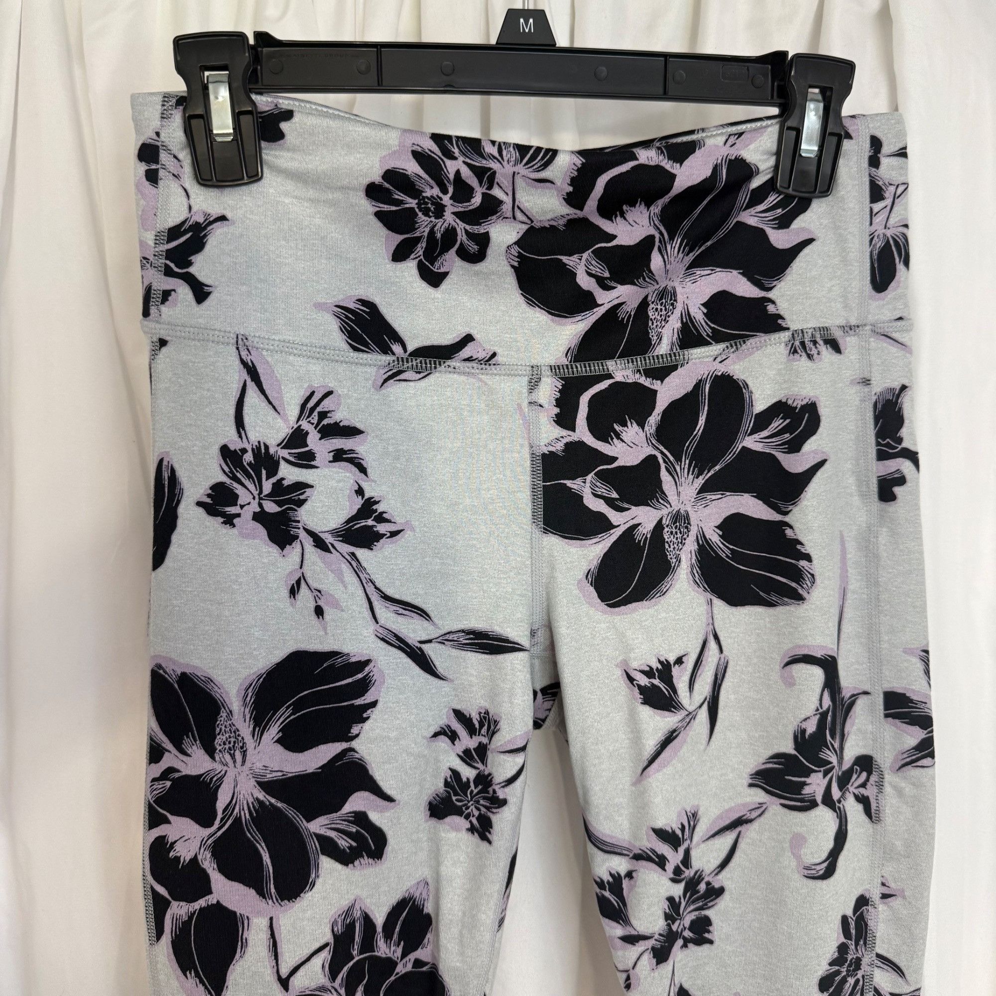 Athleta Athleta Womens Floral Print High-Waisted Capri Leggings M Gr Size 28" / US 6 / IT 42 - 2 Thumbnail