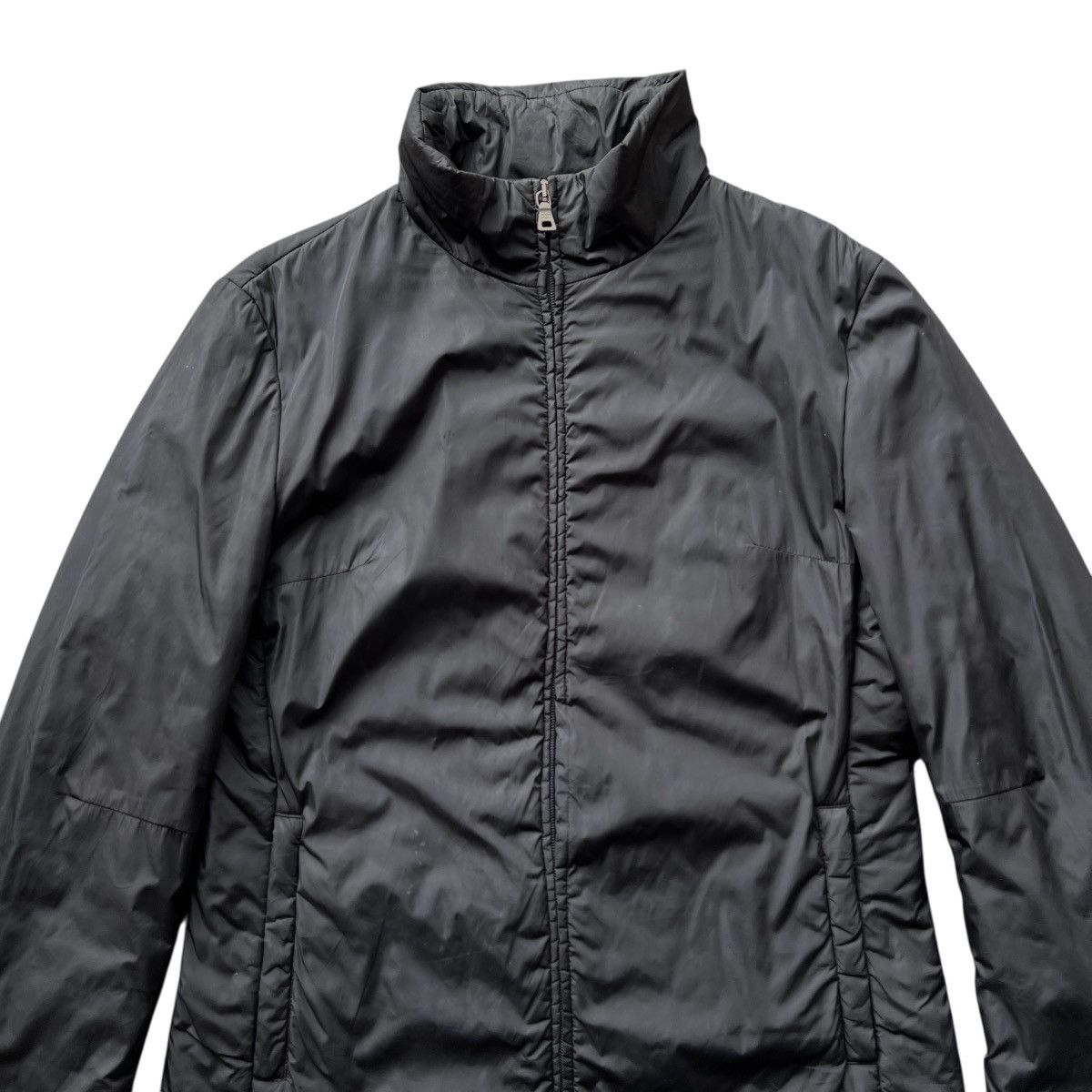 Prada Vintage Prada Light Puffer Jacket Made In Italy Size 42 Size S / US 4 / IT 40 - 4 Thumbnail