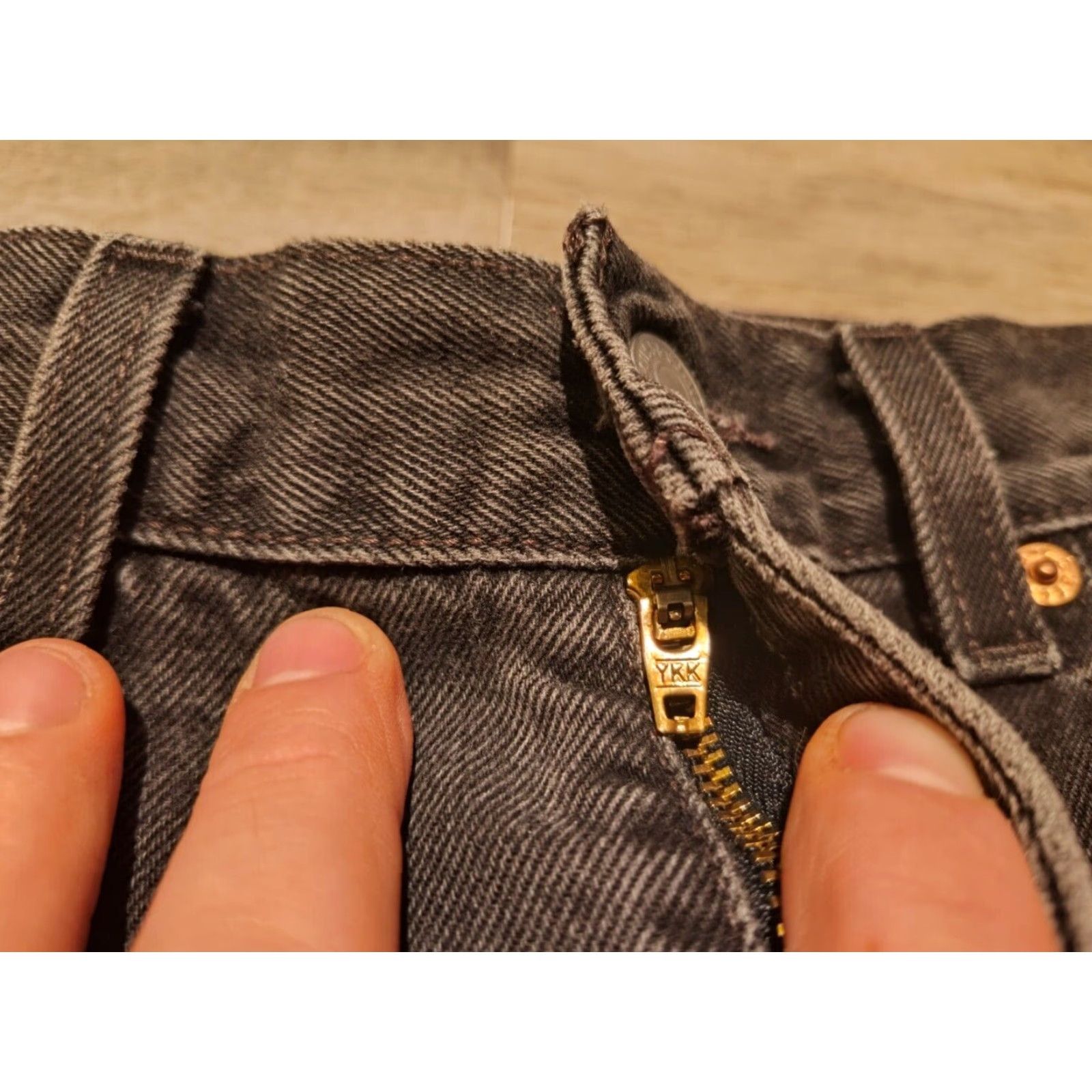 Levi's VINTAGE Levi's Jeans Mens 33x31 Black Denim 550 Relaxed Fit Pants 90s Cowboy Grunge Retro USA Mens Size US 33 - 6 Thumbnail