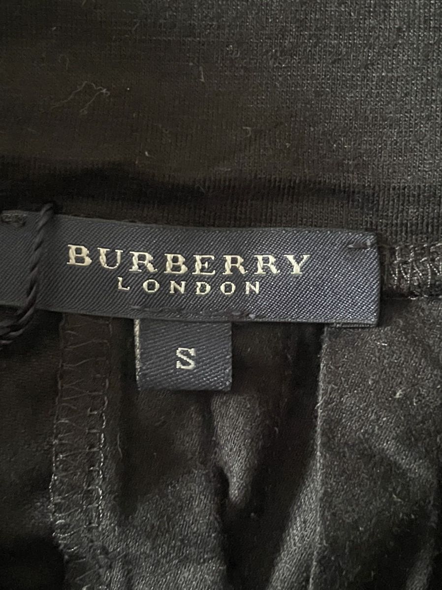 Burberry Burberry London Pleated Mini Skirt Size 26" / US 2 / IT 38 - 3 Thumbnail