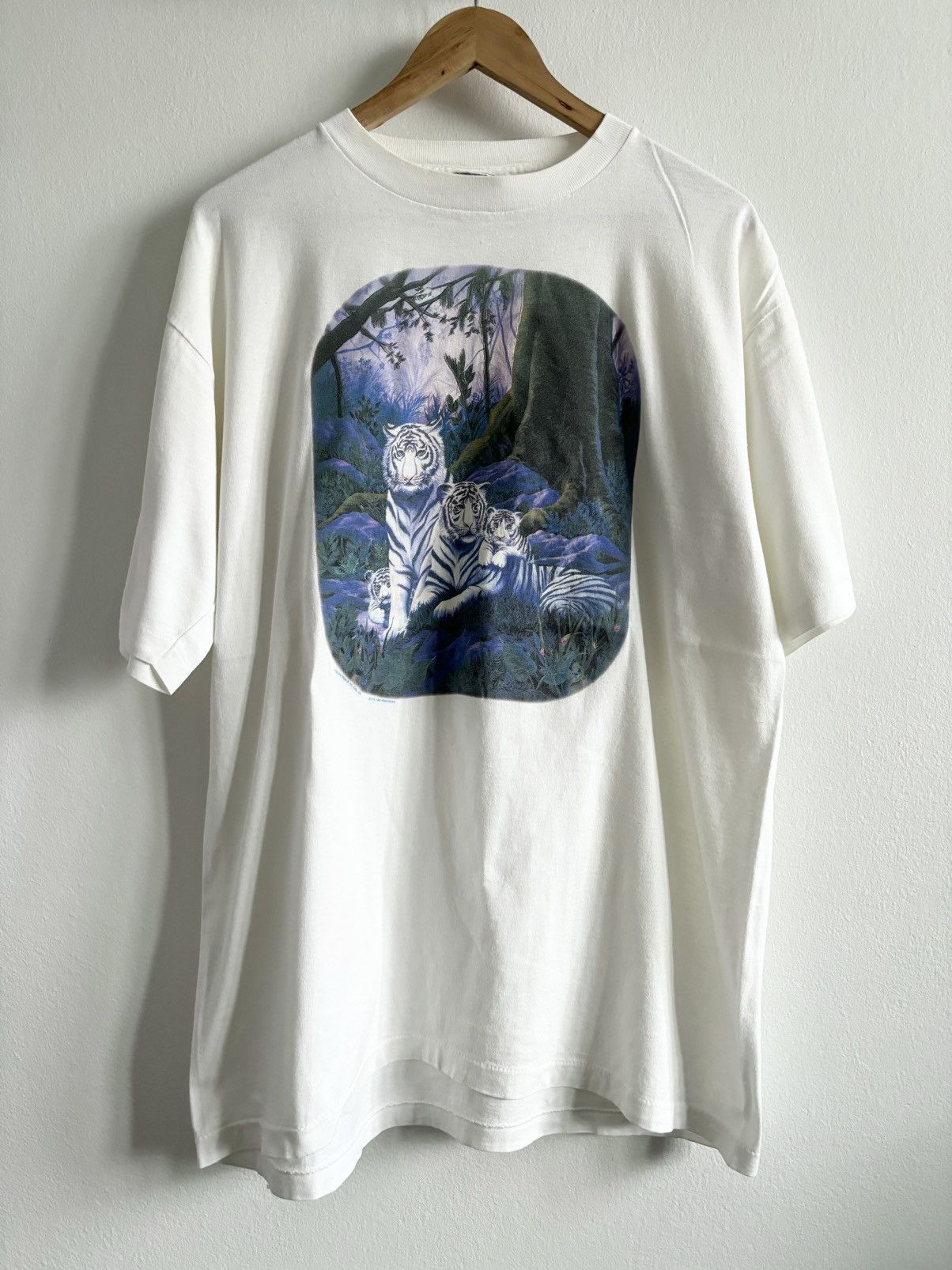 Vintage Vintage 90s Tiger T Shirt Size US L / EU 52-54 / 3 - 1 Thumbnail