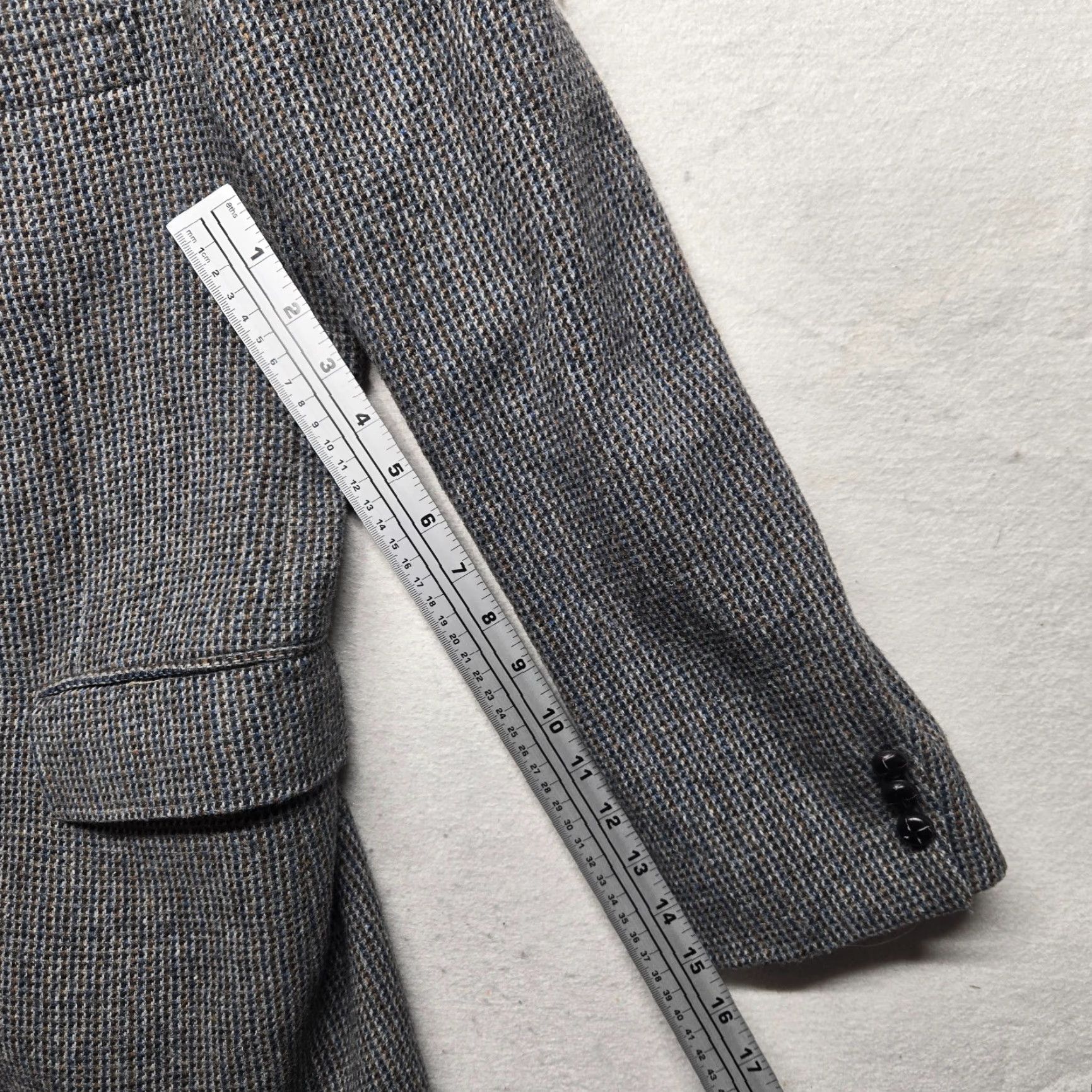 Vintage Wesley Clothes Blazer / Jacket Gray Dress Casual Jacket 42L Long Men’s / Wool Polyester Tweed Suit Jacket/Coat Style Blazer (42) Mens Size 42R - 5 Thumbnail