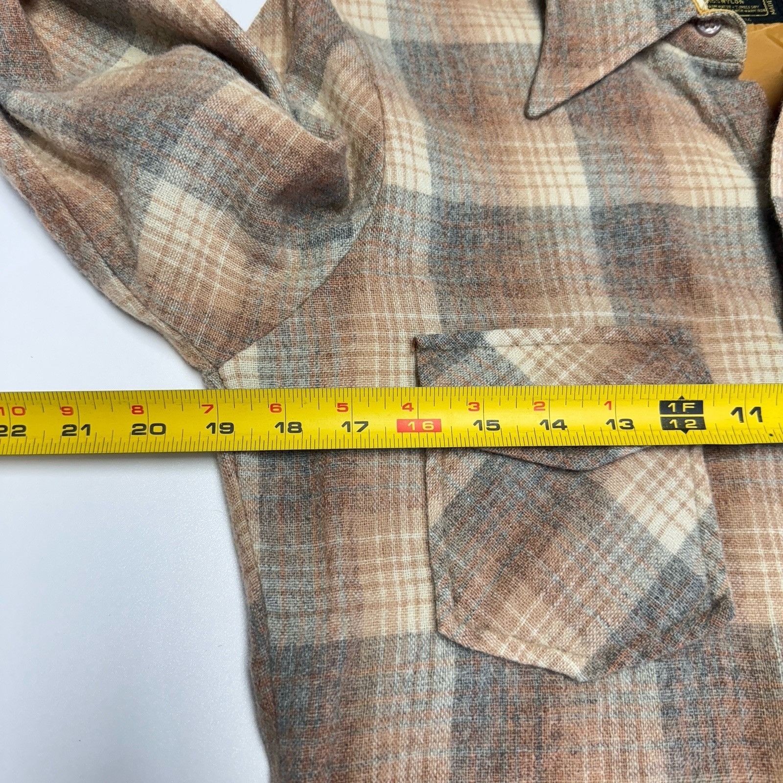 Vintage Vintage Bellmont Wool Flannel Shirt Mens Small Plaid Long Sl Size US S / EU 44-46 / 1 - 6 Thumbnail