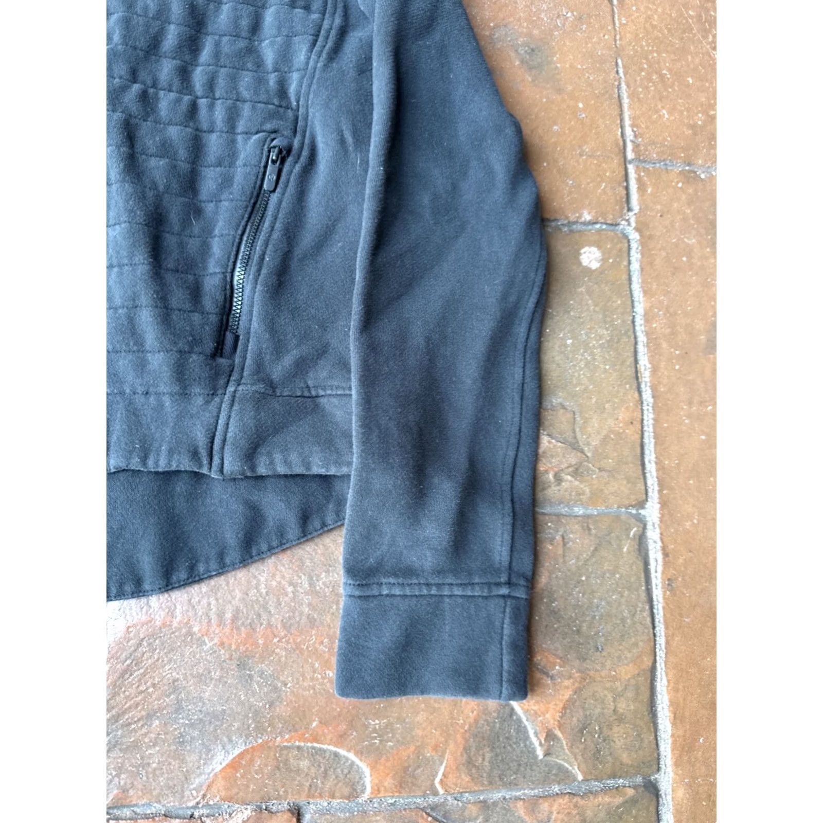 Lululemon VINTAGE Lululemon Be True Fleece Zip Up Hoodie Sweatshirt Women’s Size 4 Gym Yoga Black Full Zip Hoodie Womens 4 Size S / US 4 / IT 40 - 4 Thumbnail