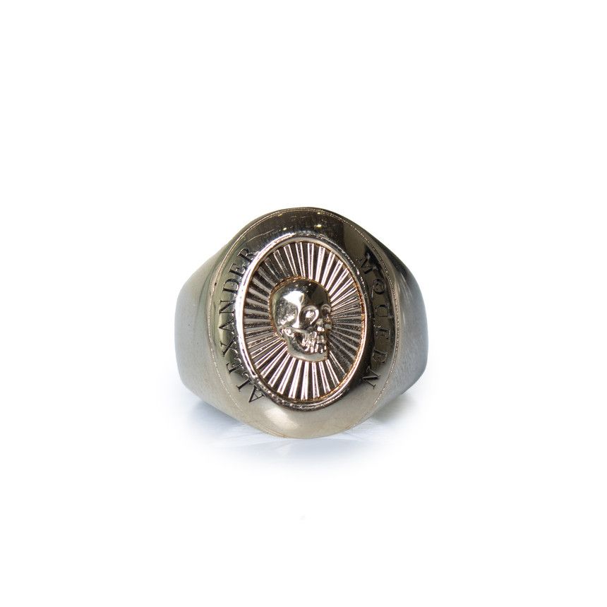 Alexander McQueen Alexander McQueen, Gold toned skull ring Size ONE SIZE - 2 Thumbnail