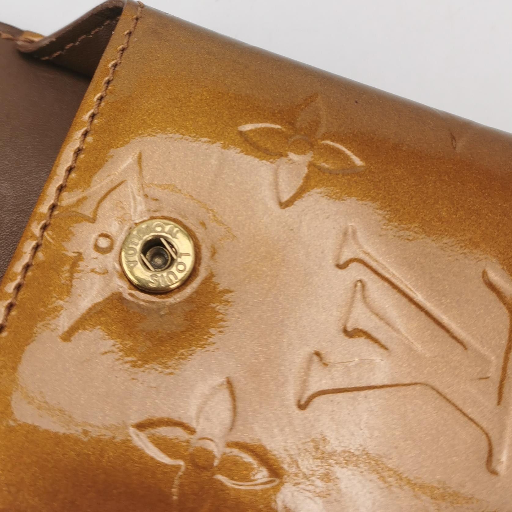 Louis Vuitton Louis Vuitton (LV) Patent leather old flower embossed cigar Size ONE SIZE - 7 Thumbnail