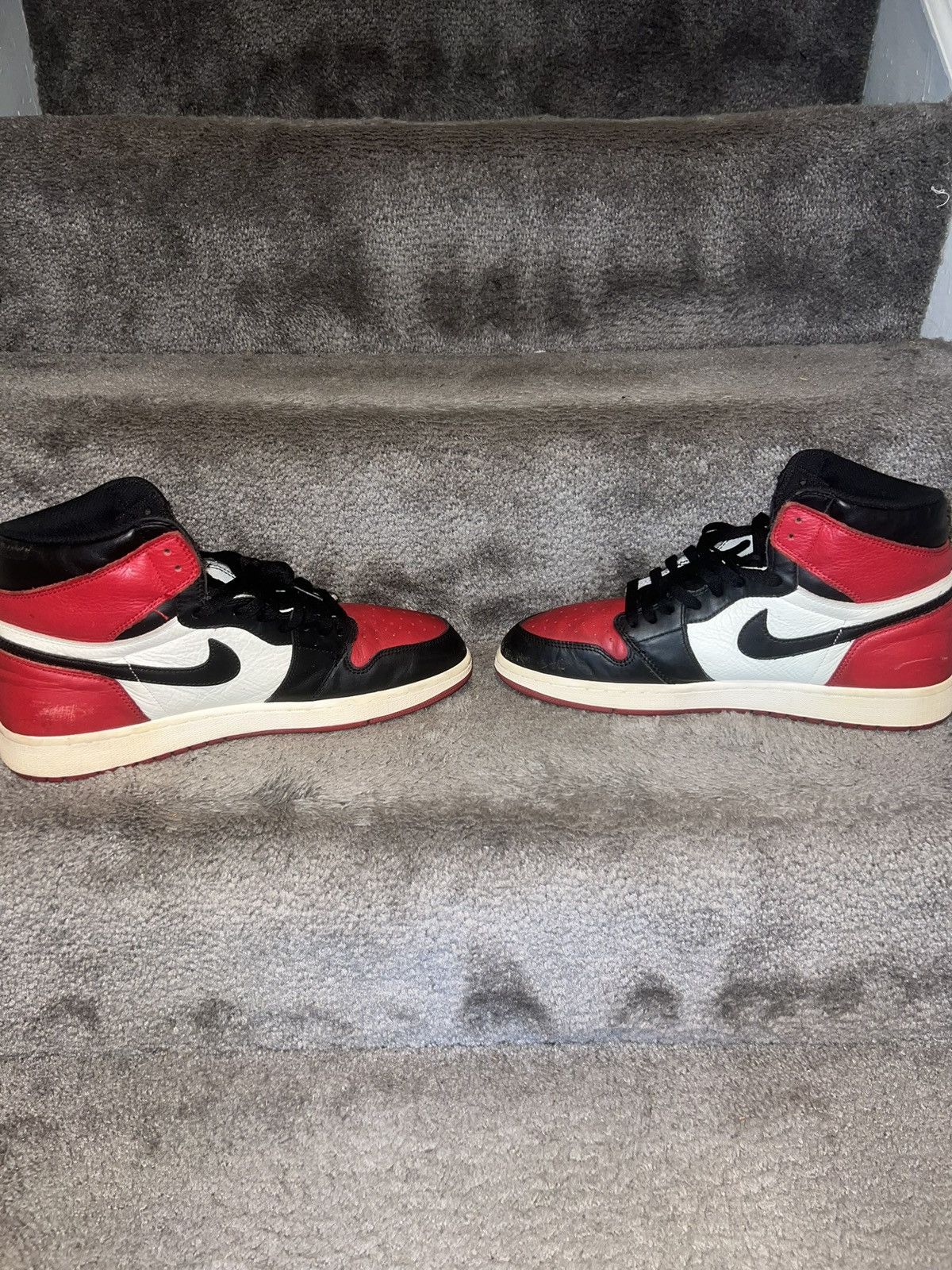Jordan Brand Jordan 1 Bred Toe 12.5 Size US 12.5 / EU 45-46 - 4 Thumbnail