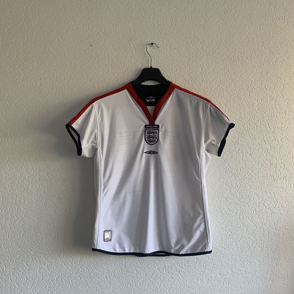 Vintage ⚽️Umbro Vintage 2000s England National Team Soccer Jersey | Grailed