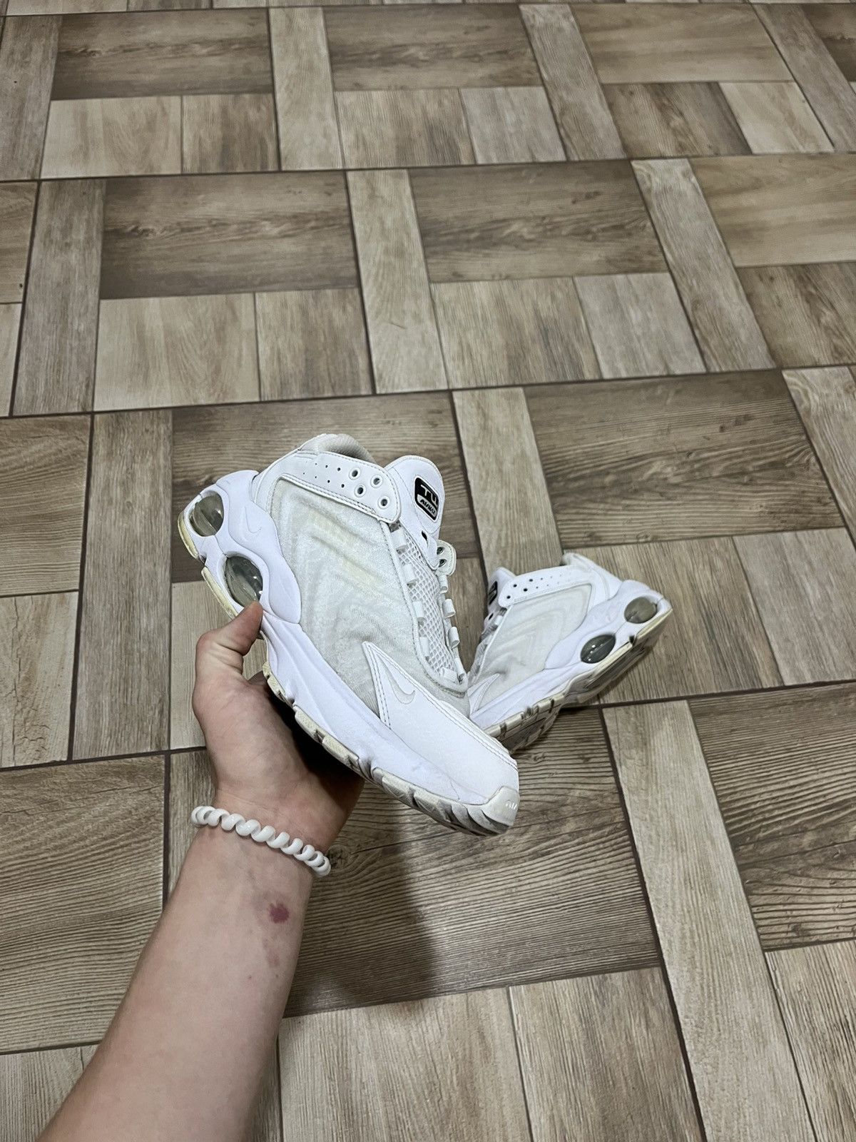 Nike Nike Air Max TW Shoes - White, Used Size US 8 / EU 41 - 2 Thumbnail