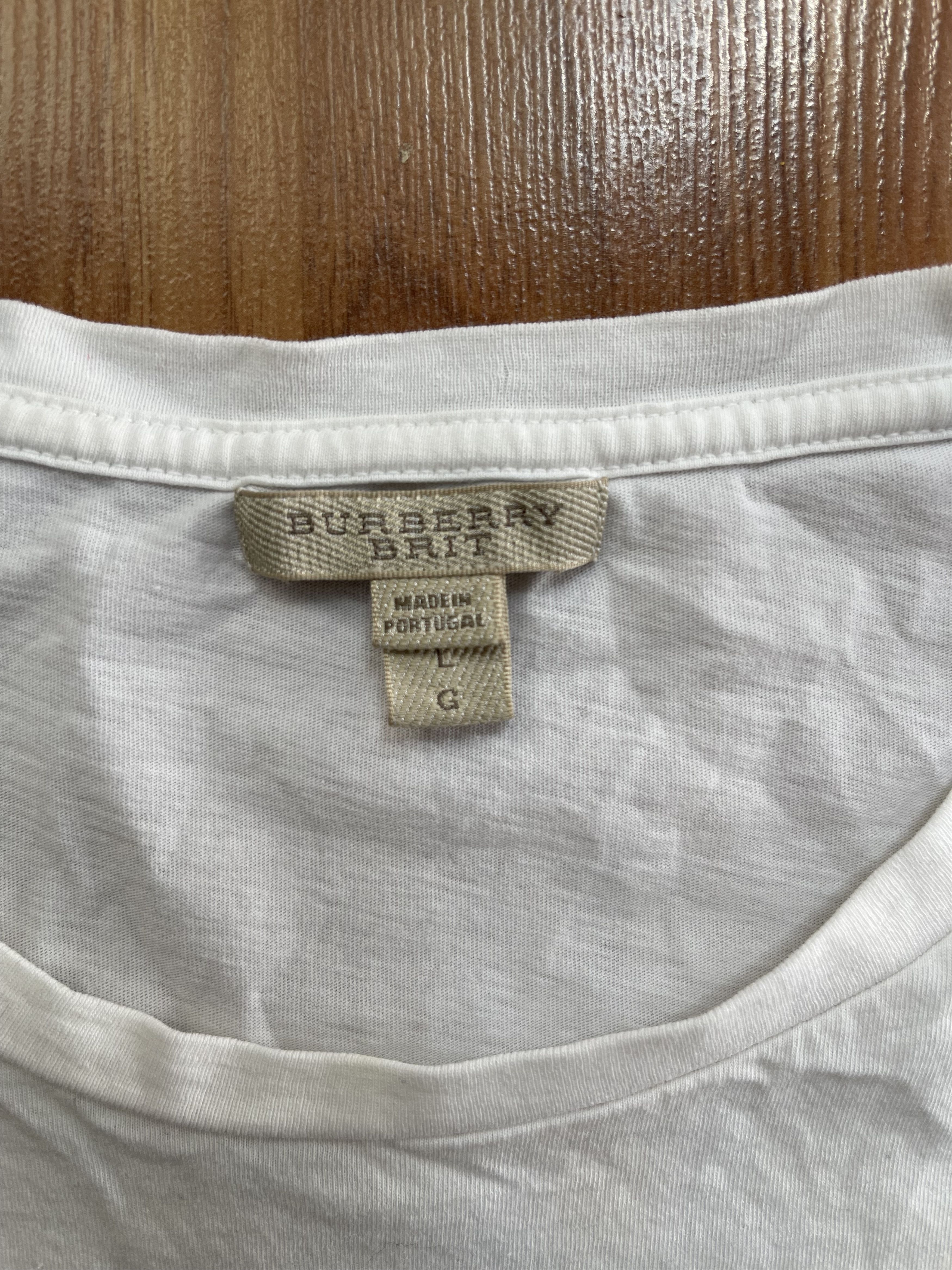 Burberry BURBERRY TSHIRT Size US L / EU 52-54 / 3 - 4 Thumbnail