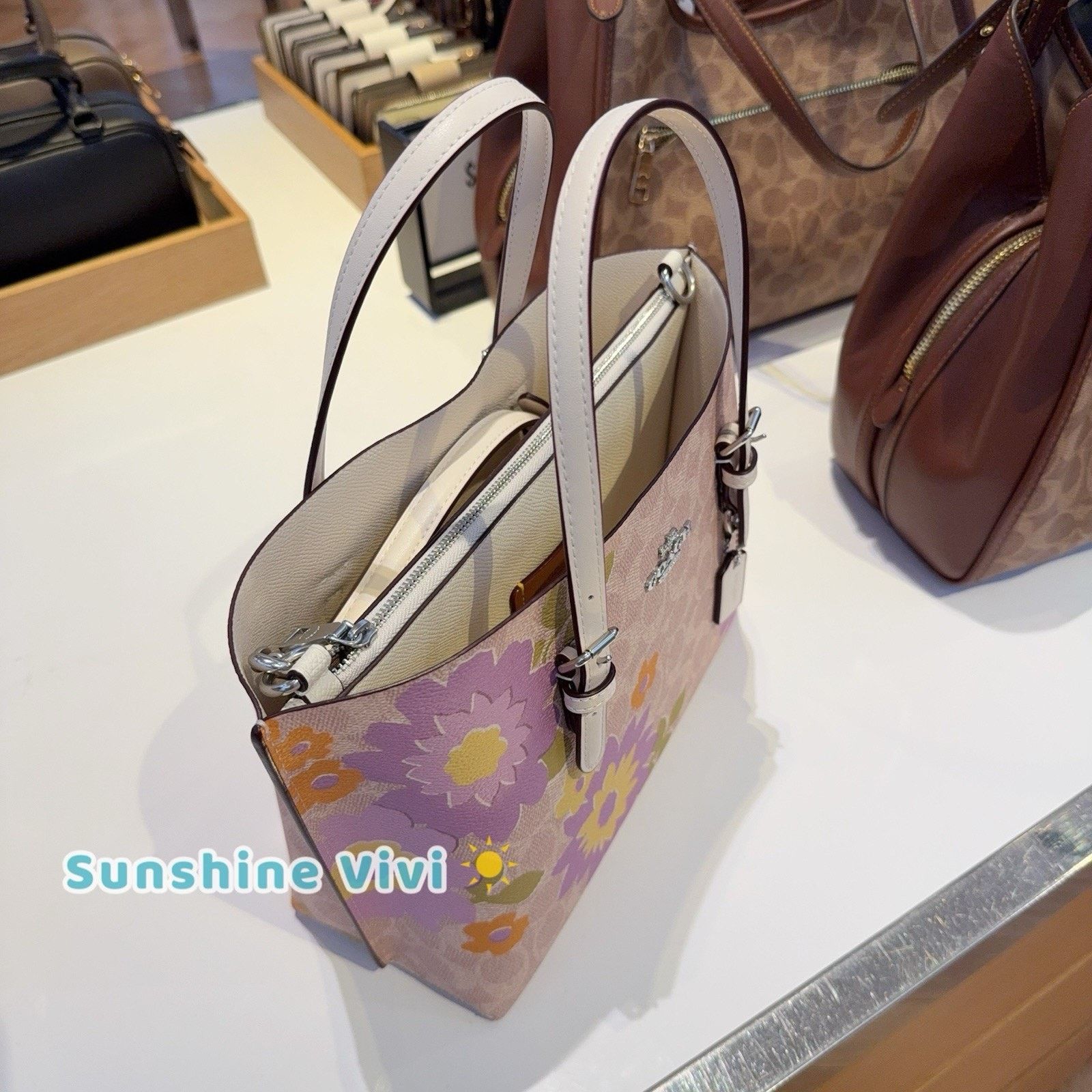 Coach NWT Coach Mollie Tote Bag 25 Floral Silver/Sand CBT23