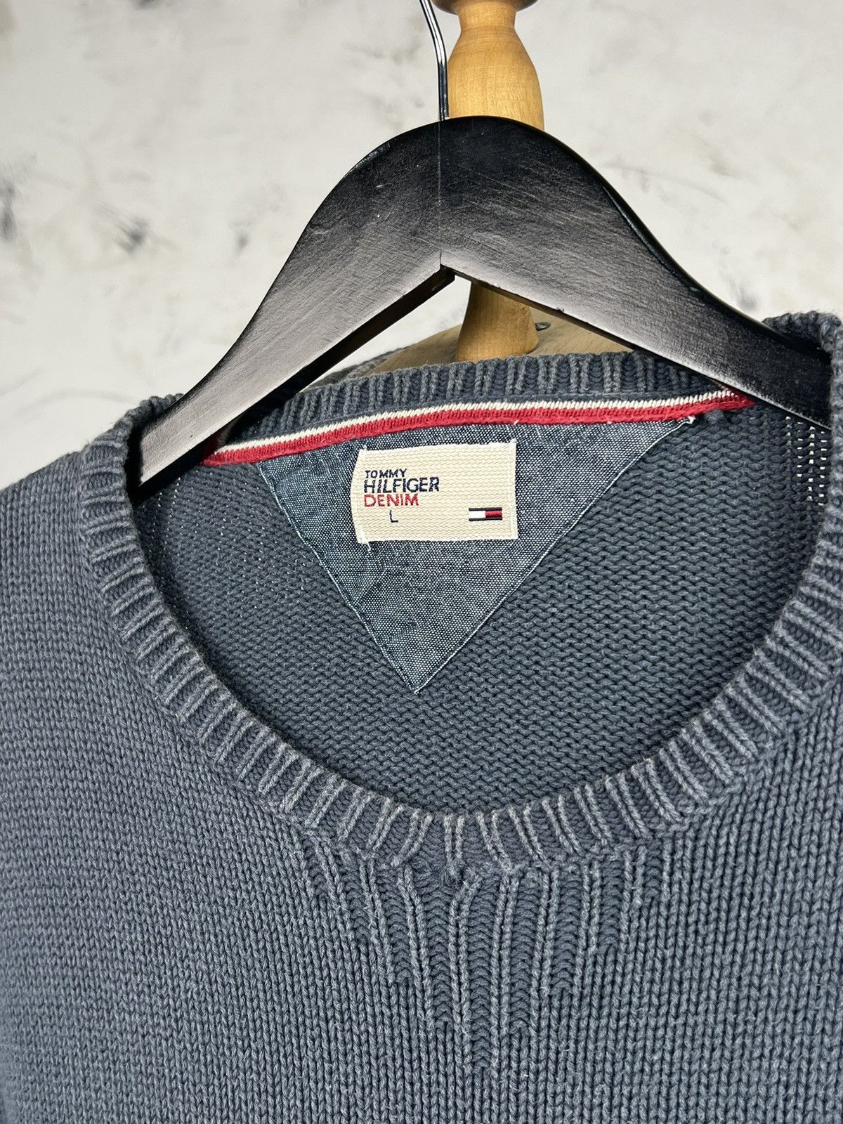 Tommy Hilfiger Vintage Tommy Hilfiger Denim Sweater Size M - L Size US L / EU 52-54 / 3 - 6 Thumbnail